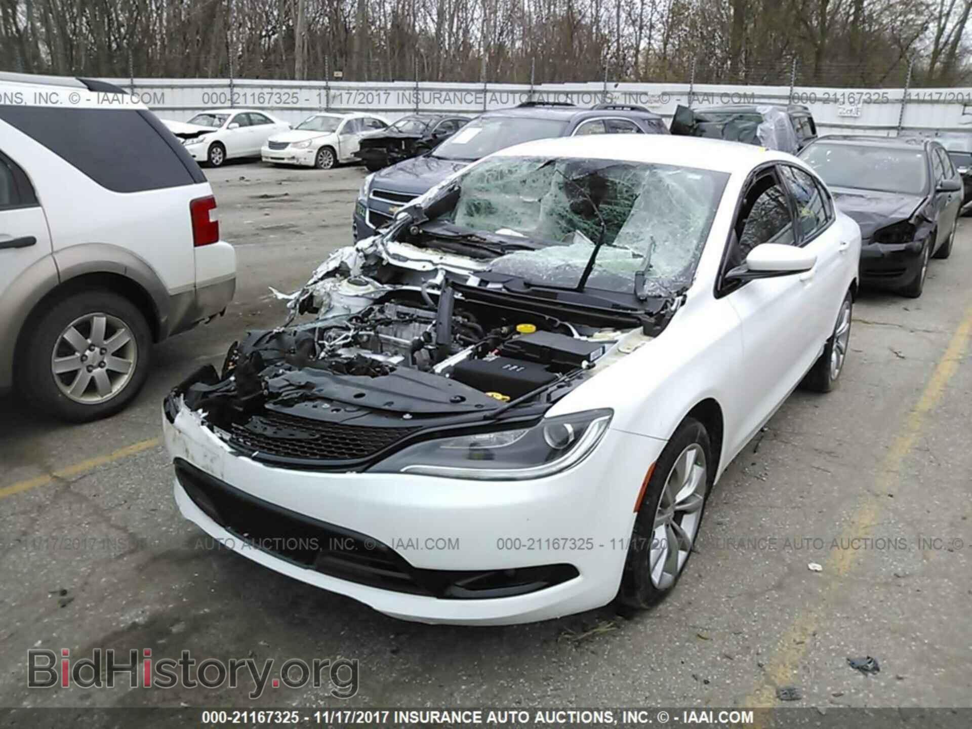 2016 Chrysler 200 - VIN: 1C3CCCBB0GN107586 - Фото 2