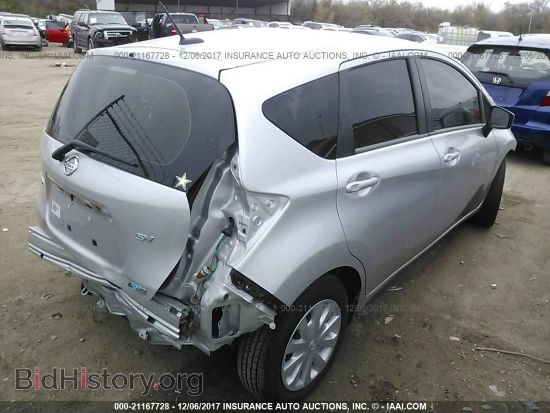2016 Nissan Versa note - VIN: 3N1CE2CP0GL398409 - Фото 4