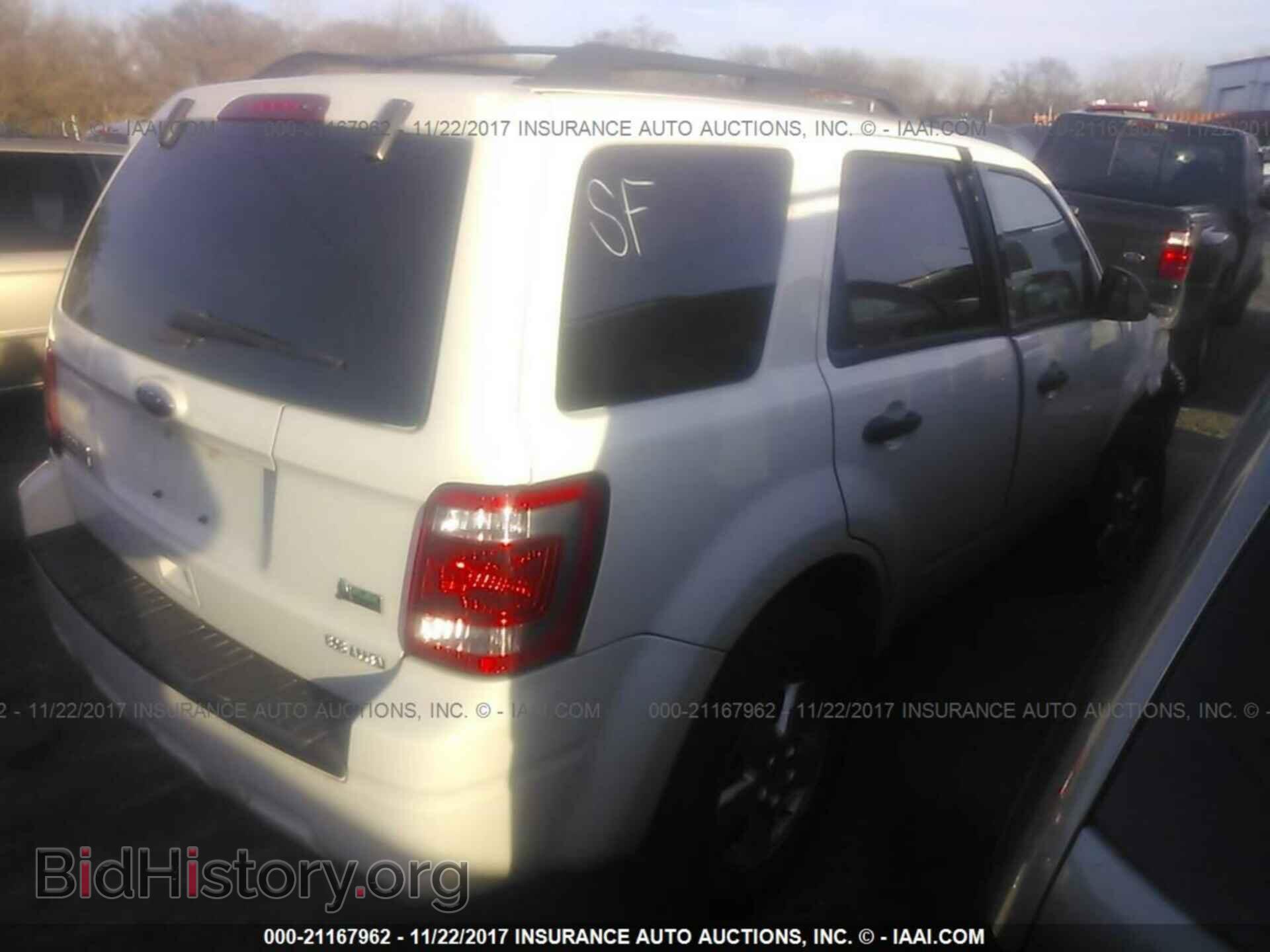 2012 Ford Escape - VIN: 1FMCU0DG7CKA67434 - Photo 4