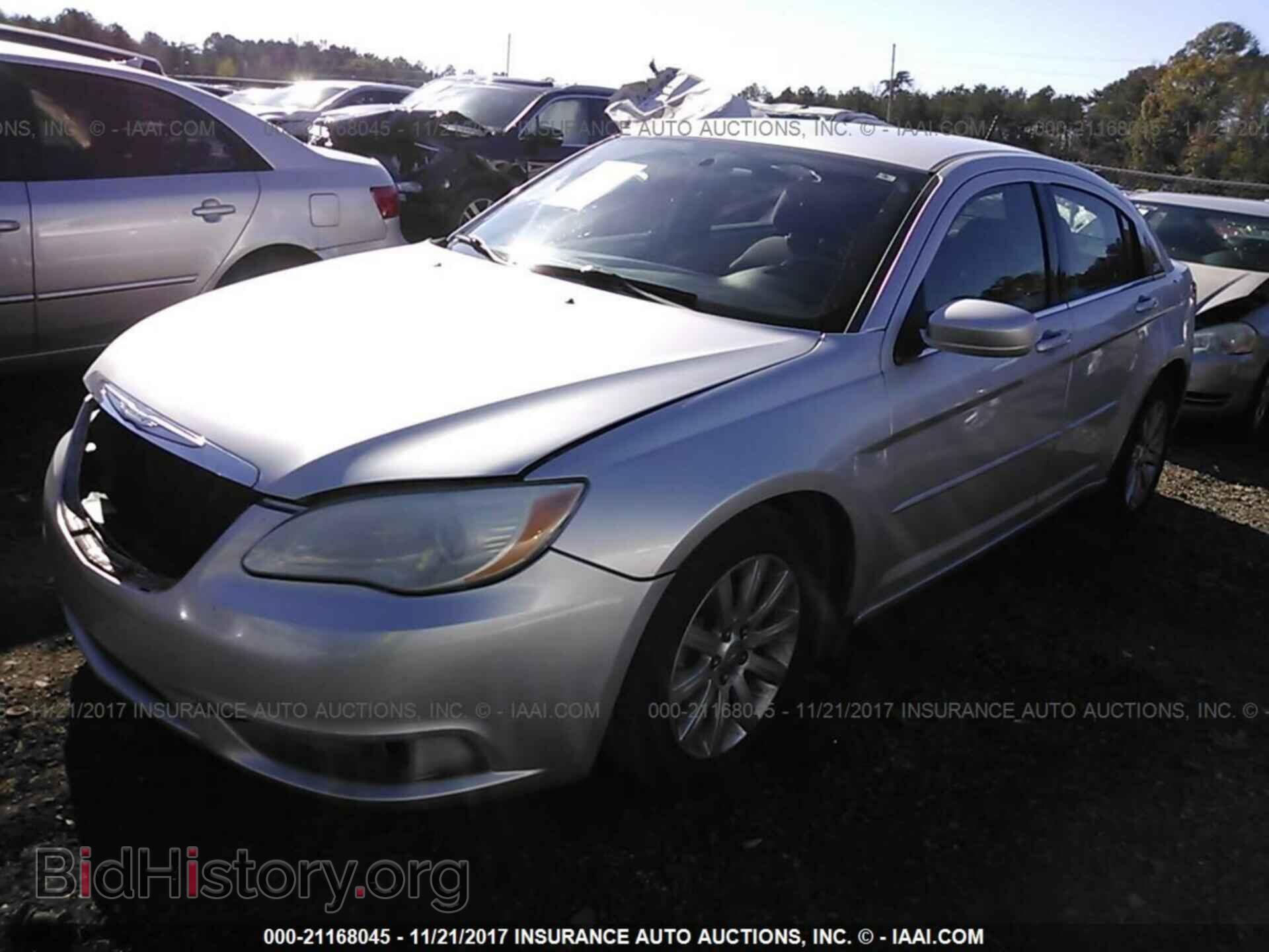 2012 Chrysler 200 - VIN: 1C3CCBBB4CN166726 - Фото 2