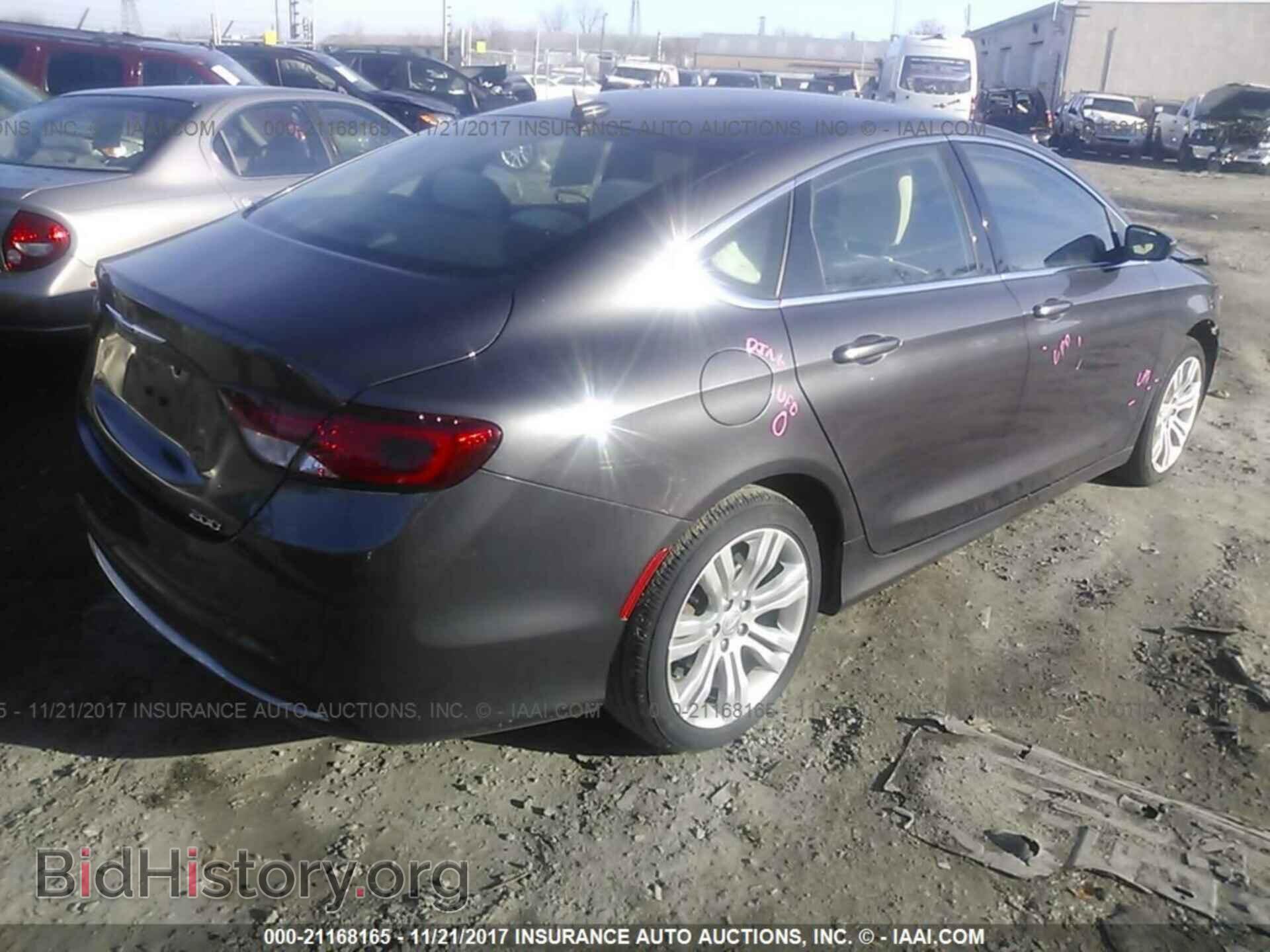2015 Chrysler 200 - VIN: 1C3CCCAB6FN676457 - Photo 4