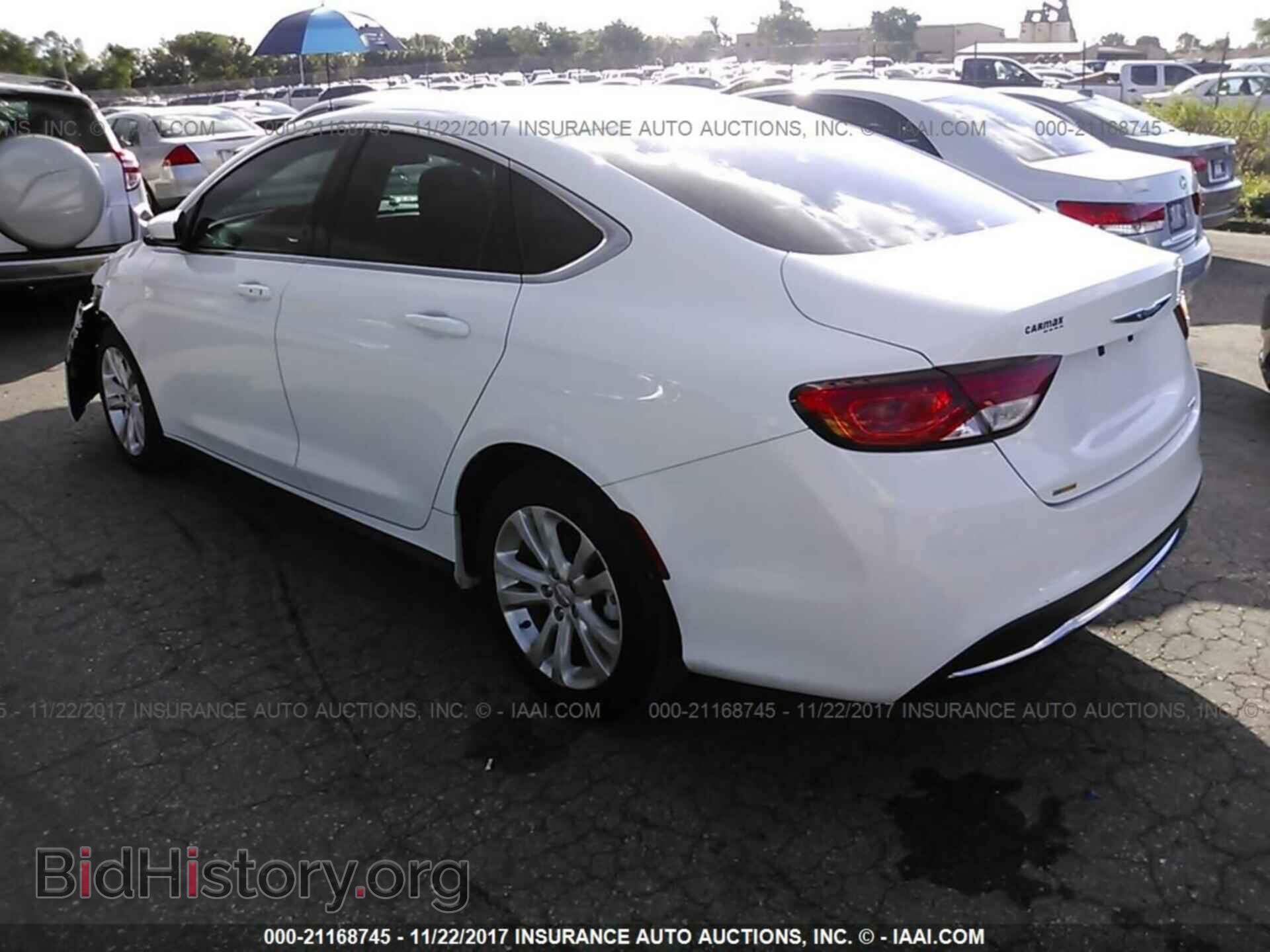 2015 Chrysler 200 - VIN: 1C3CCCAB4FN579757 - Photo 3