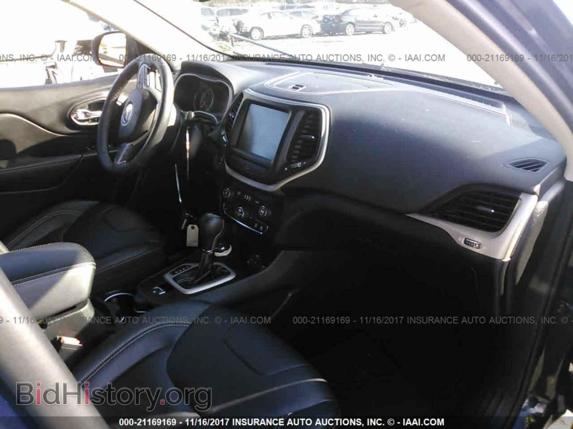 2015 Jeep Cherokee - VIN: 1C4PJMDS8FW600608 - Photo 5