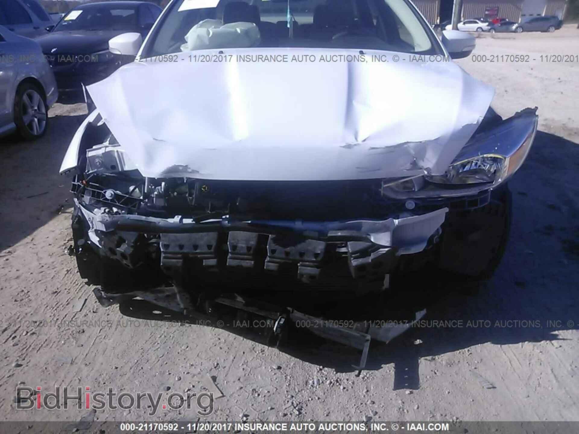 2016 Ford Focus - VIN: 1FADP3F23GL214406 - Photo 6