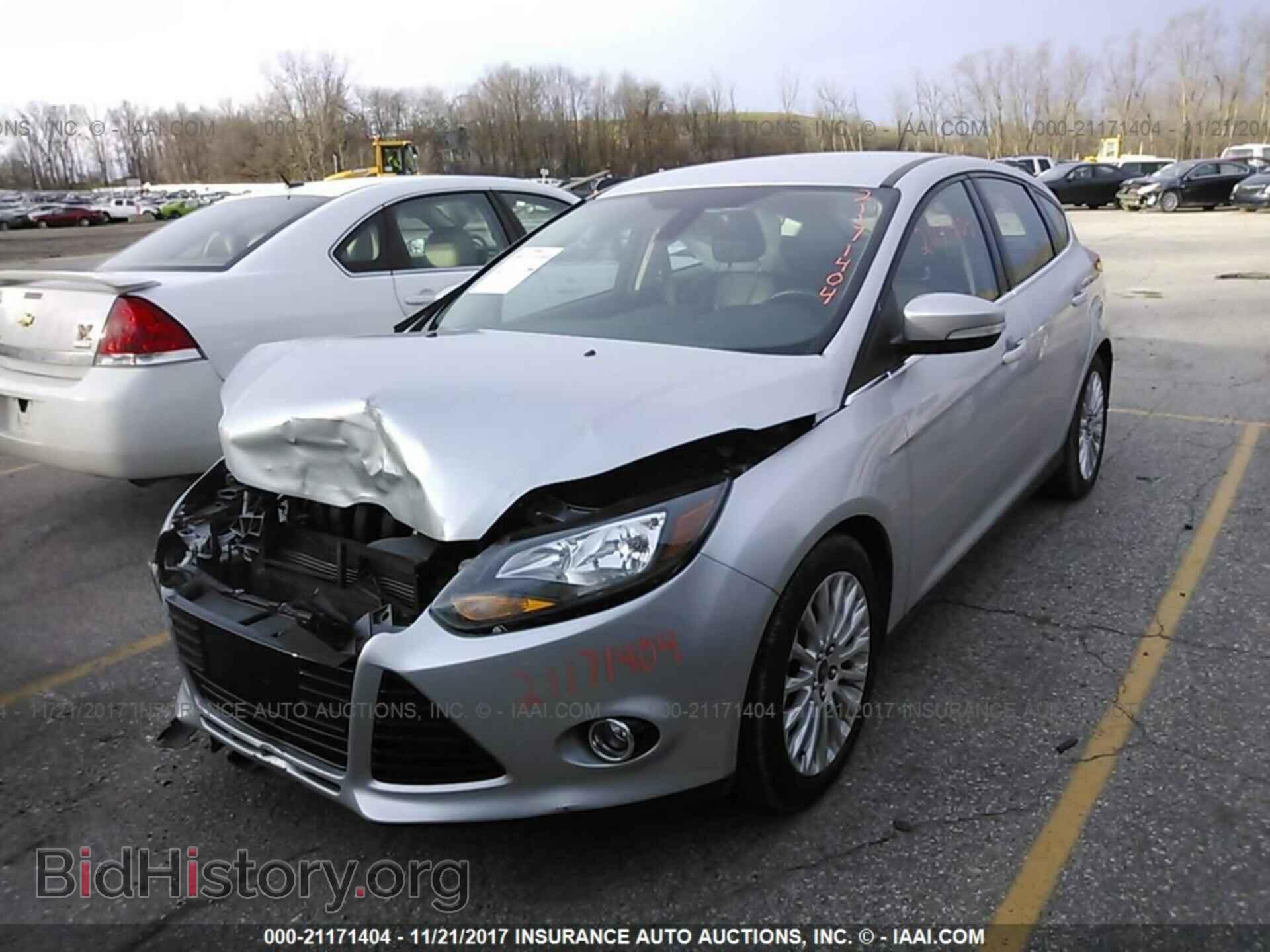 2012 Ford Focus - VIN: 1FAHP3N24CL200172 - Фото 2