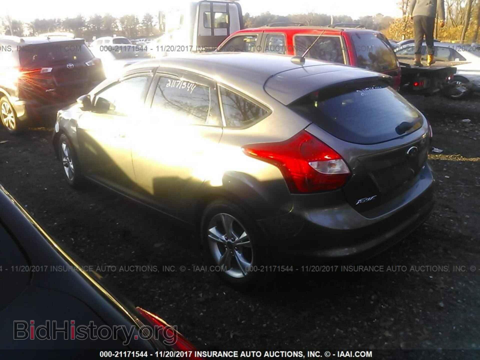 2014 Ford Focus - VIN: 1FADP3K29EL257389 - Фото 3