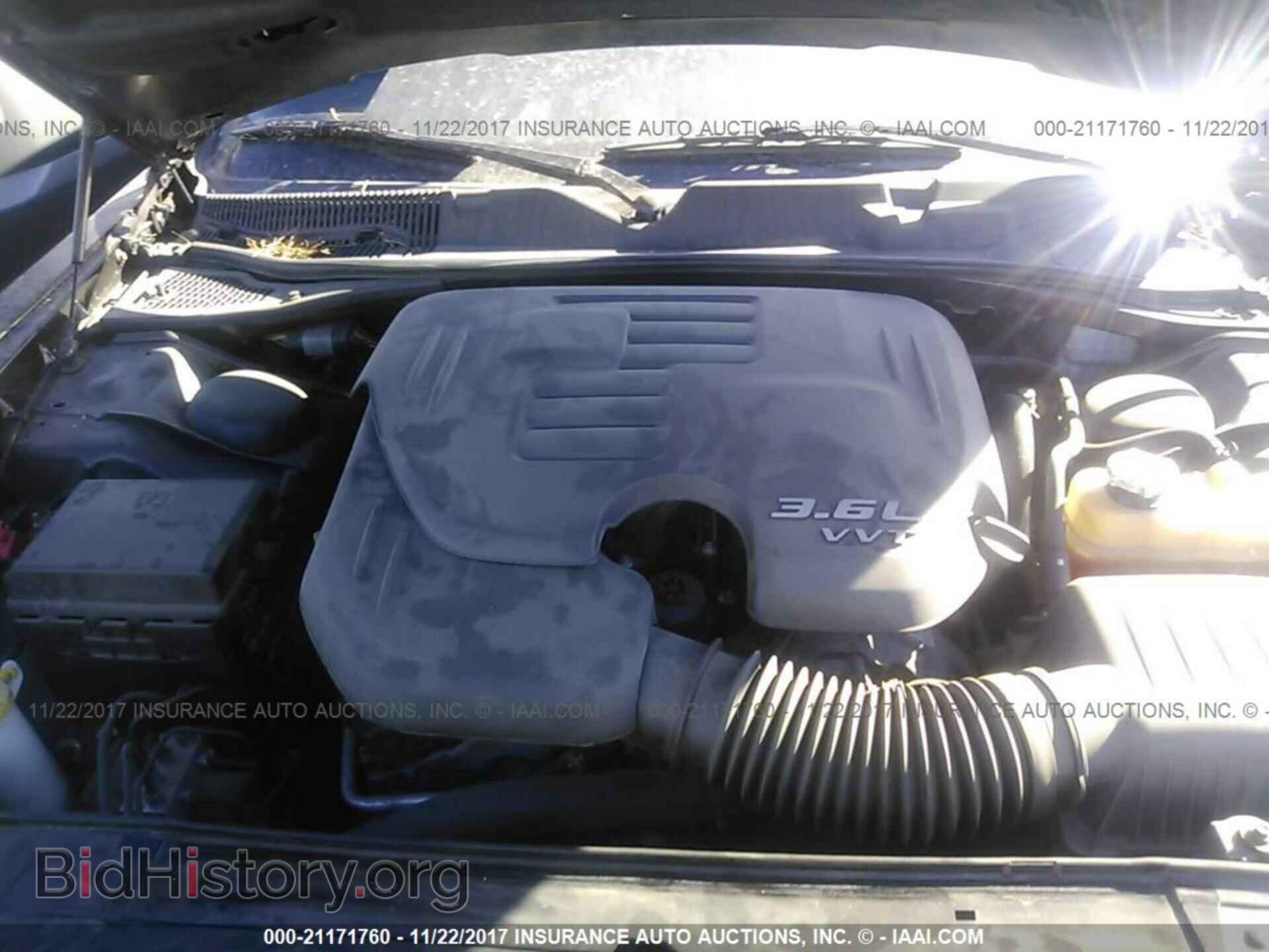 2014 Dodge Challenger - VIN: 2C3CDYAG6EH290022 - Photo 10