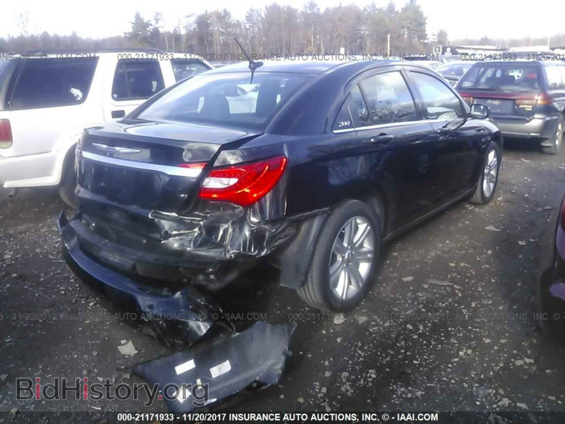 2013 Chrysler 200 - VIN: 1C3CCBAB3DN705081 - Photo 4