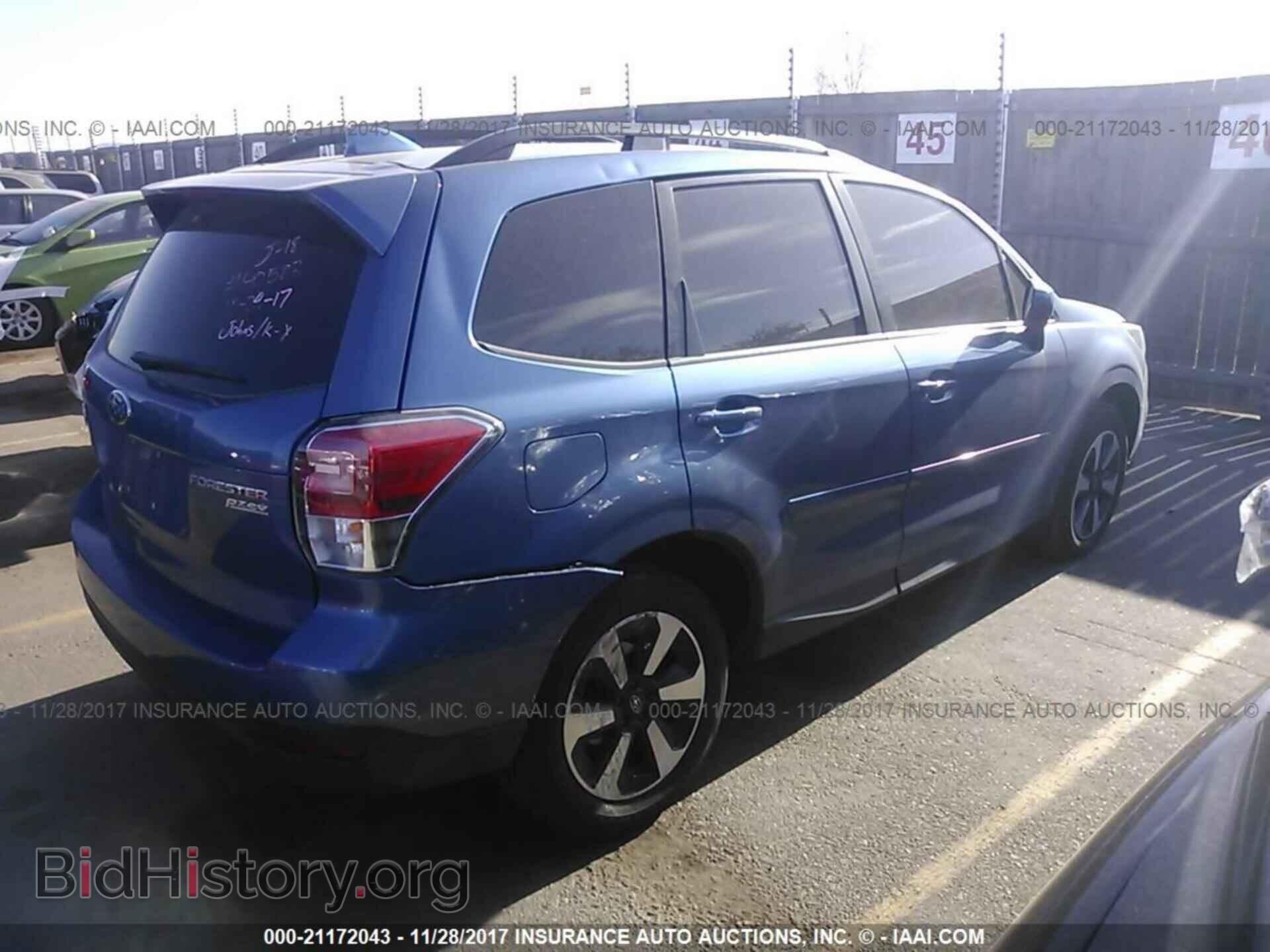 2017 Subaru Forester - VIN: JF2SJAGC3HH487009 - Фото 4