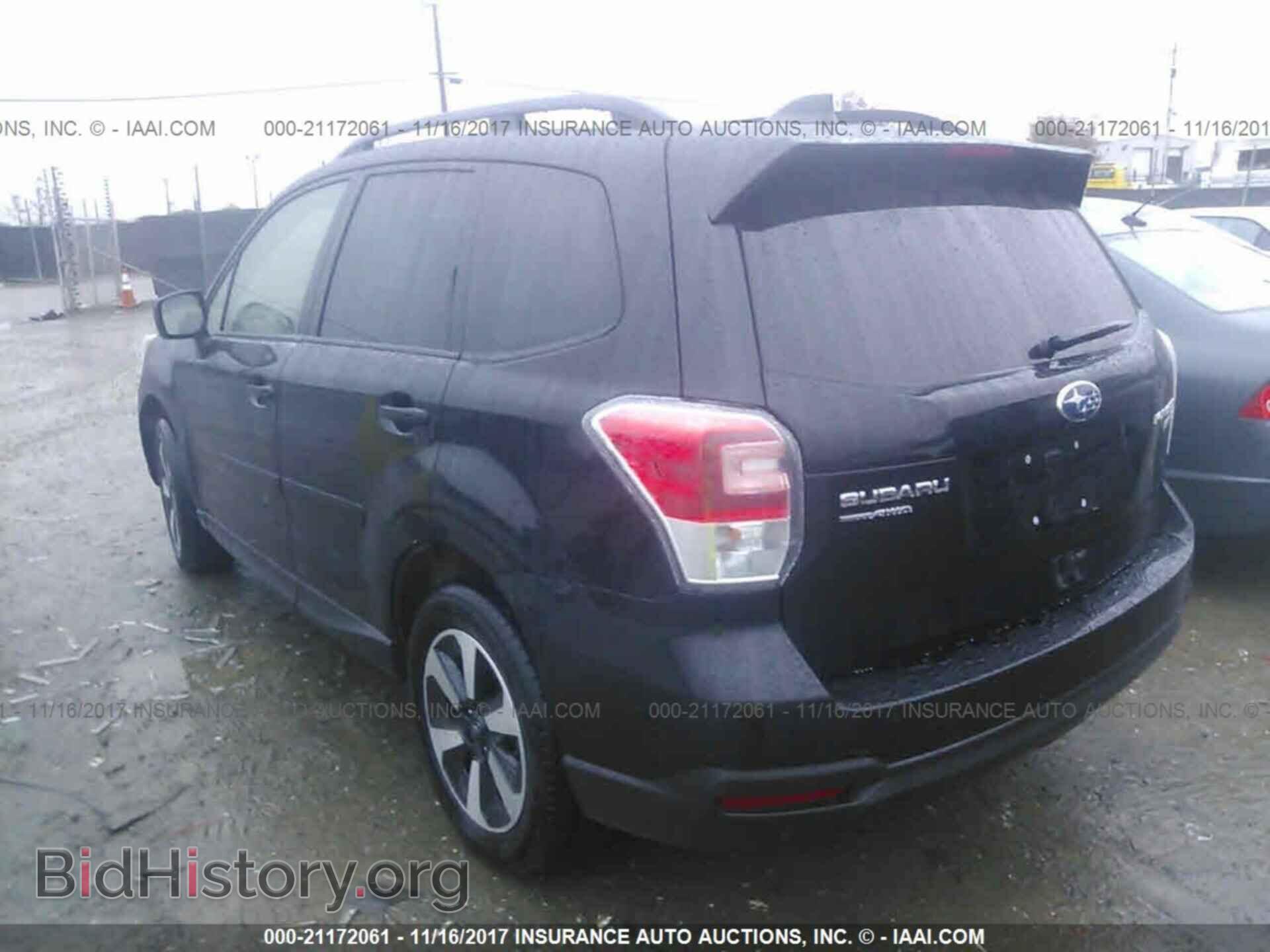 2017 Subaru Forester - VIN: JF2SJAGC6HH580087 - Фото 3