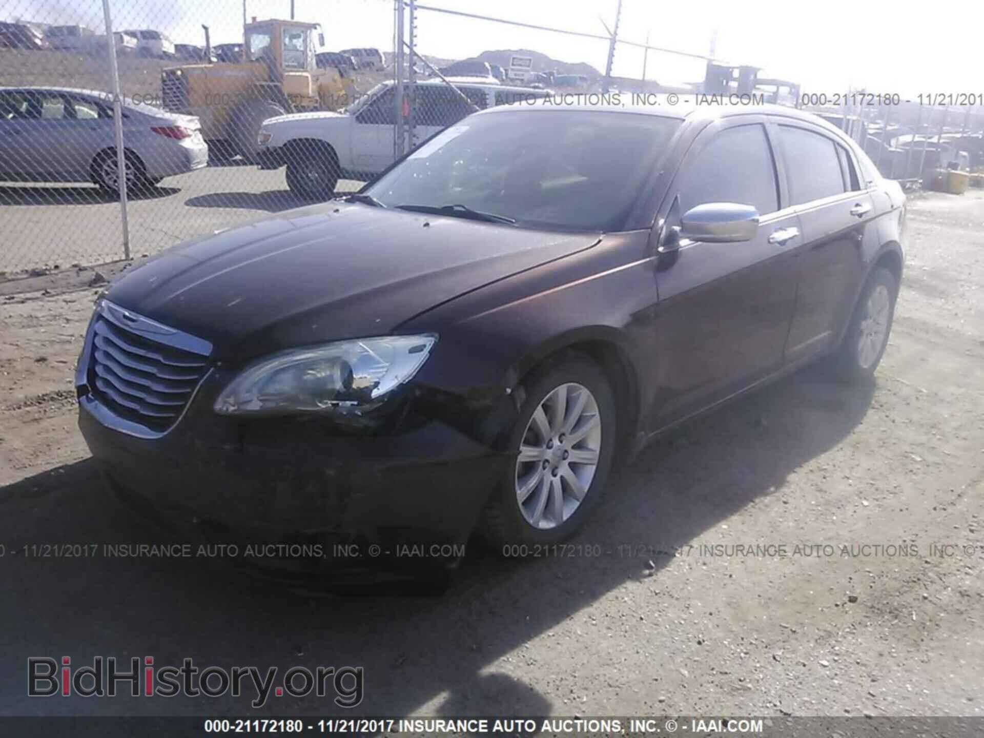 2013 Chrysler 200 - VIN: 1C3CCBCG6DN524744 - Photo 2