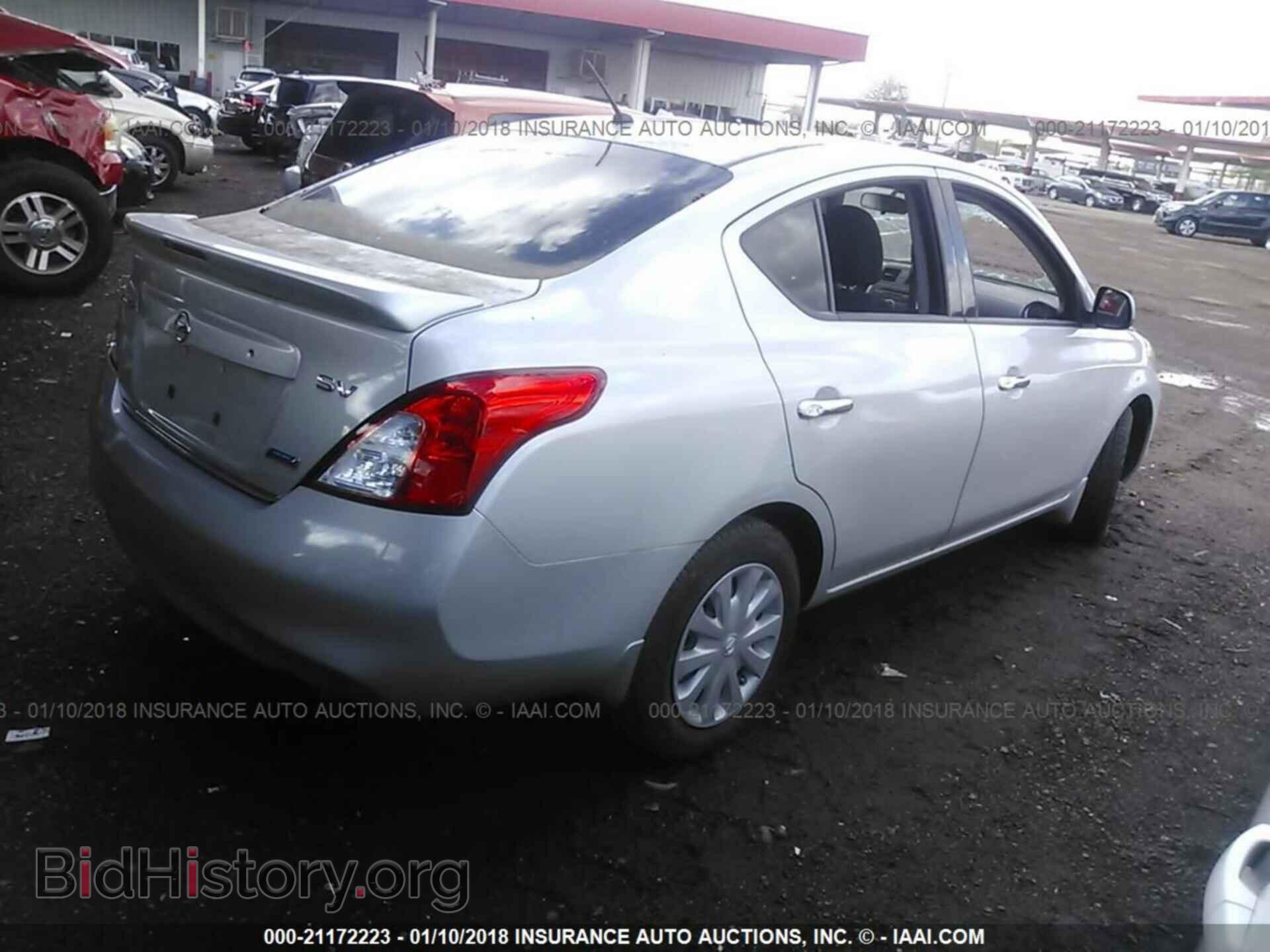 2014 Nissan Versa - VIN: 3N1CN7AP2EK465627 - Фото 4