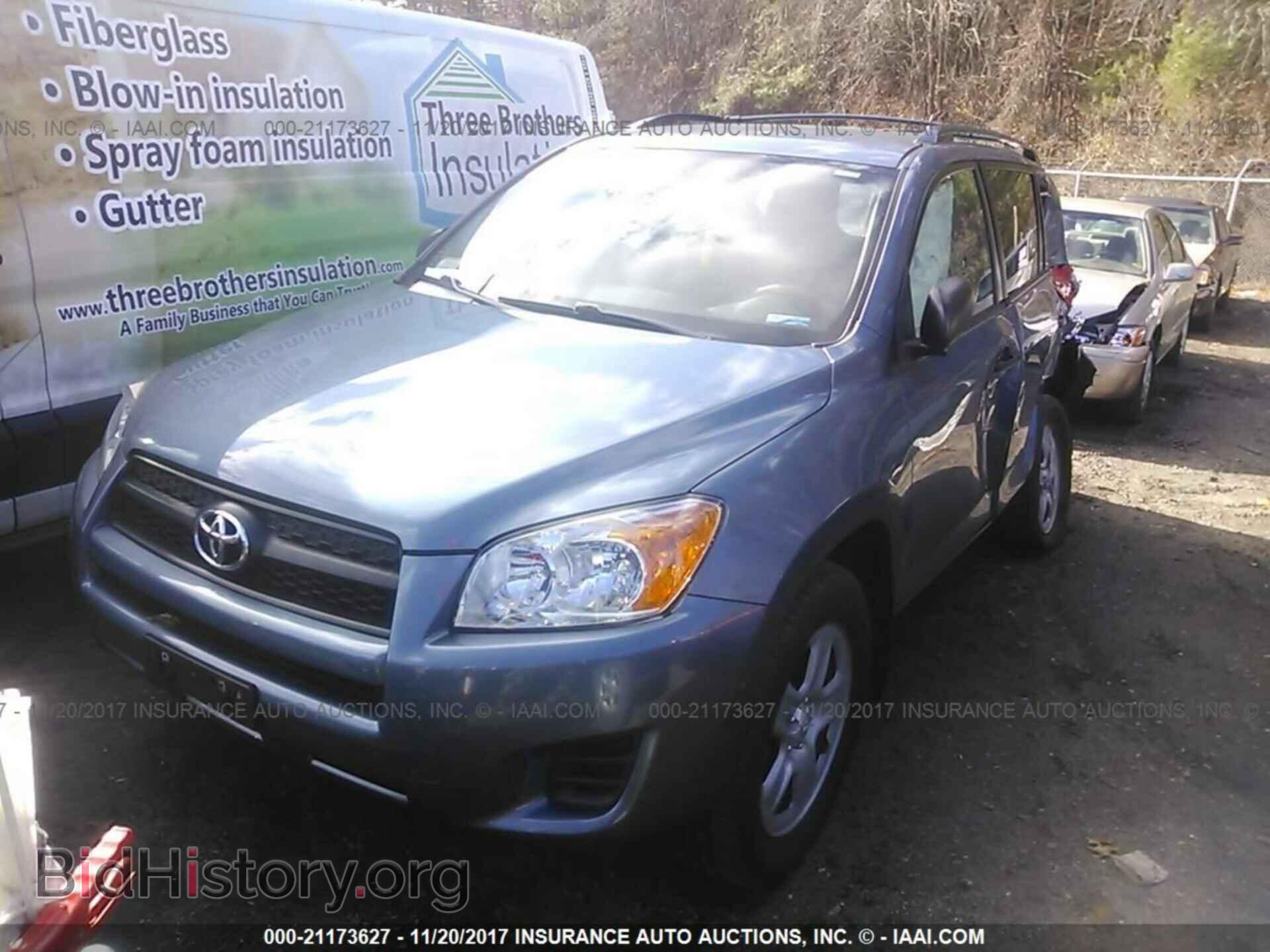 2011 Toyota Rav4 - VIN: 2T3BF4DV8BW157956 - Фото 2