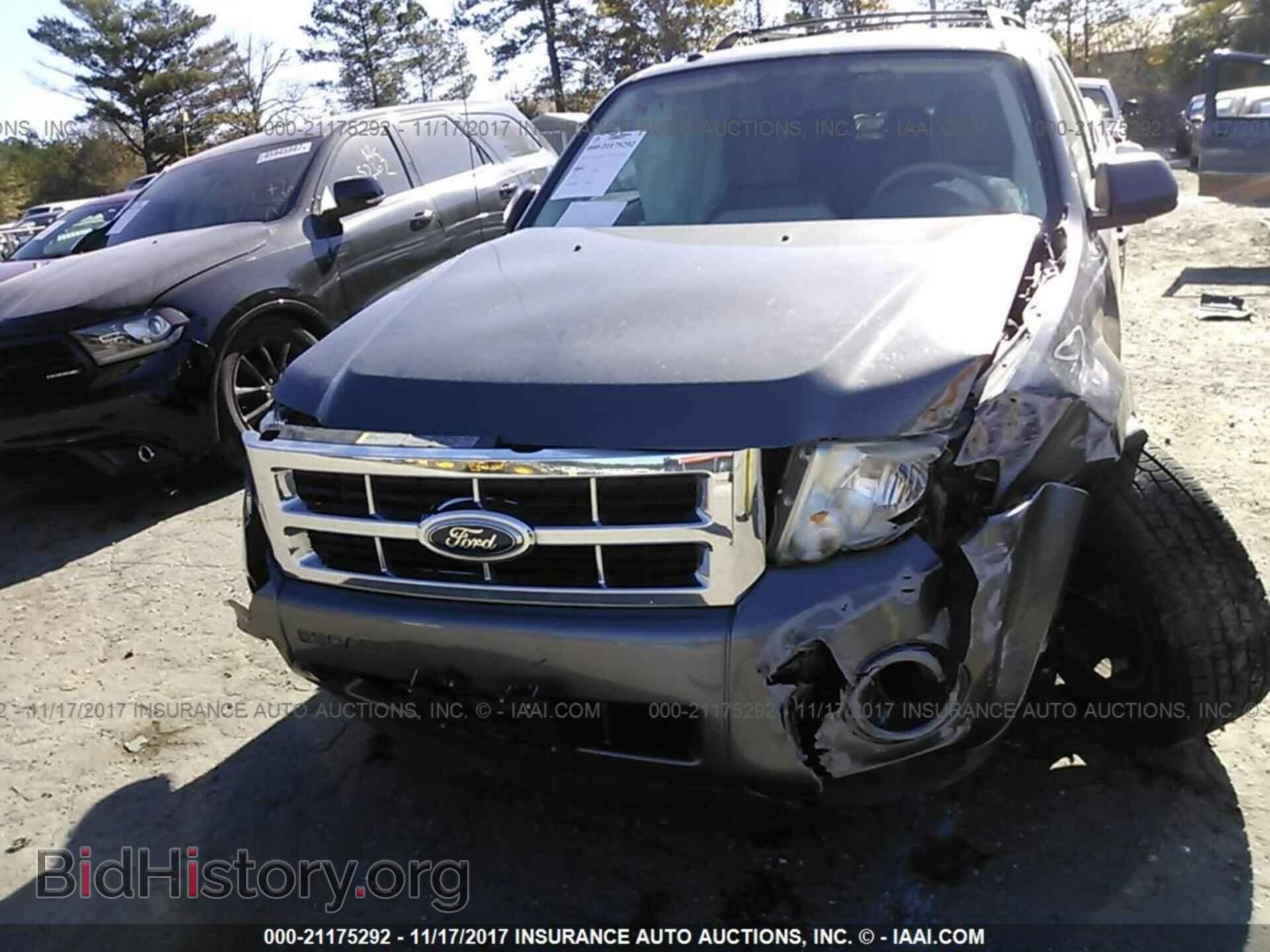 2011 Ford Escape - VIN: 1FMCU0D71BKB79340 - Photo 6