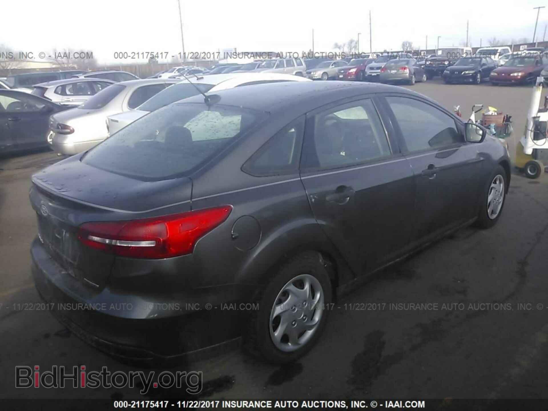 2015 Ford Focus - VIN: 1FADP3E24FL281127 - Фото 4