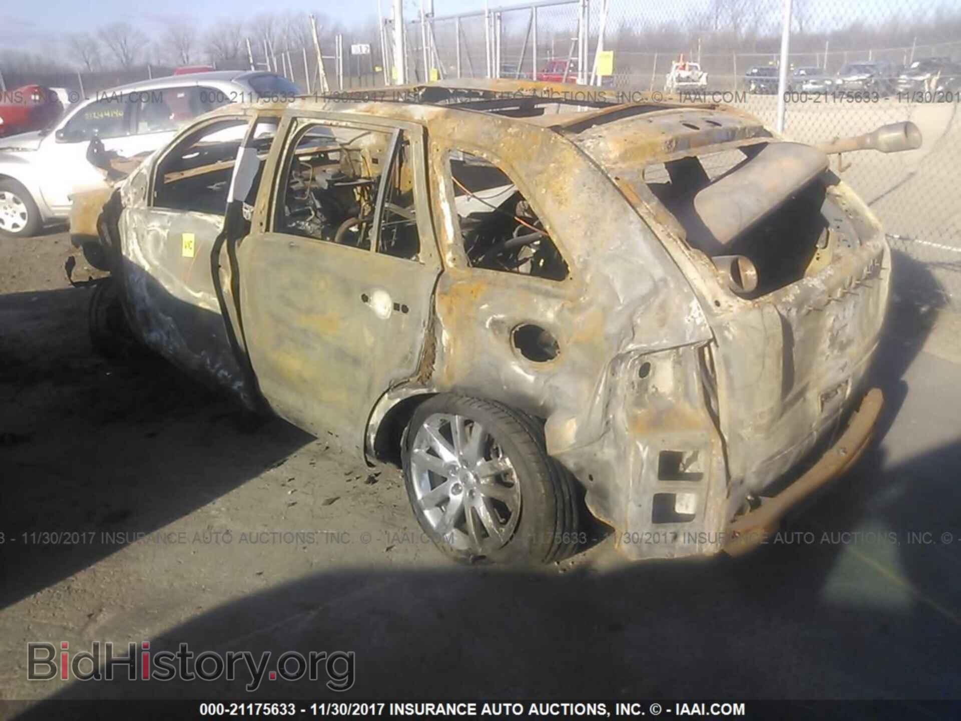 2012 Ford Edge - VIN: 2FMDK3K90CBA34219 - Photo 3