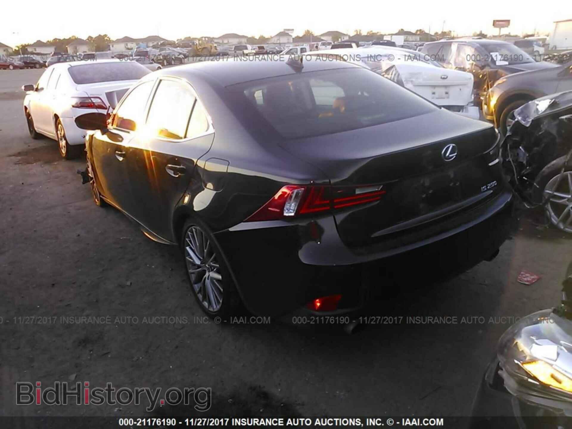 2014 Lexus Is - VIN: JTHBF1D28E5031322 - Photo 3