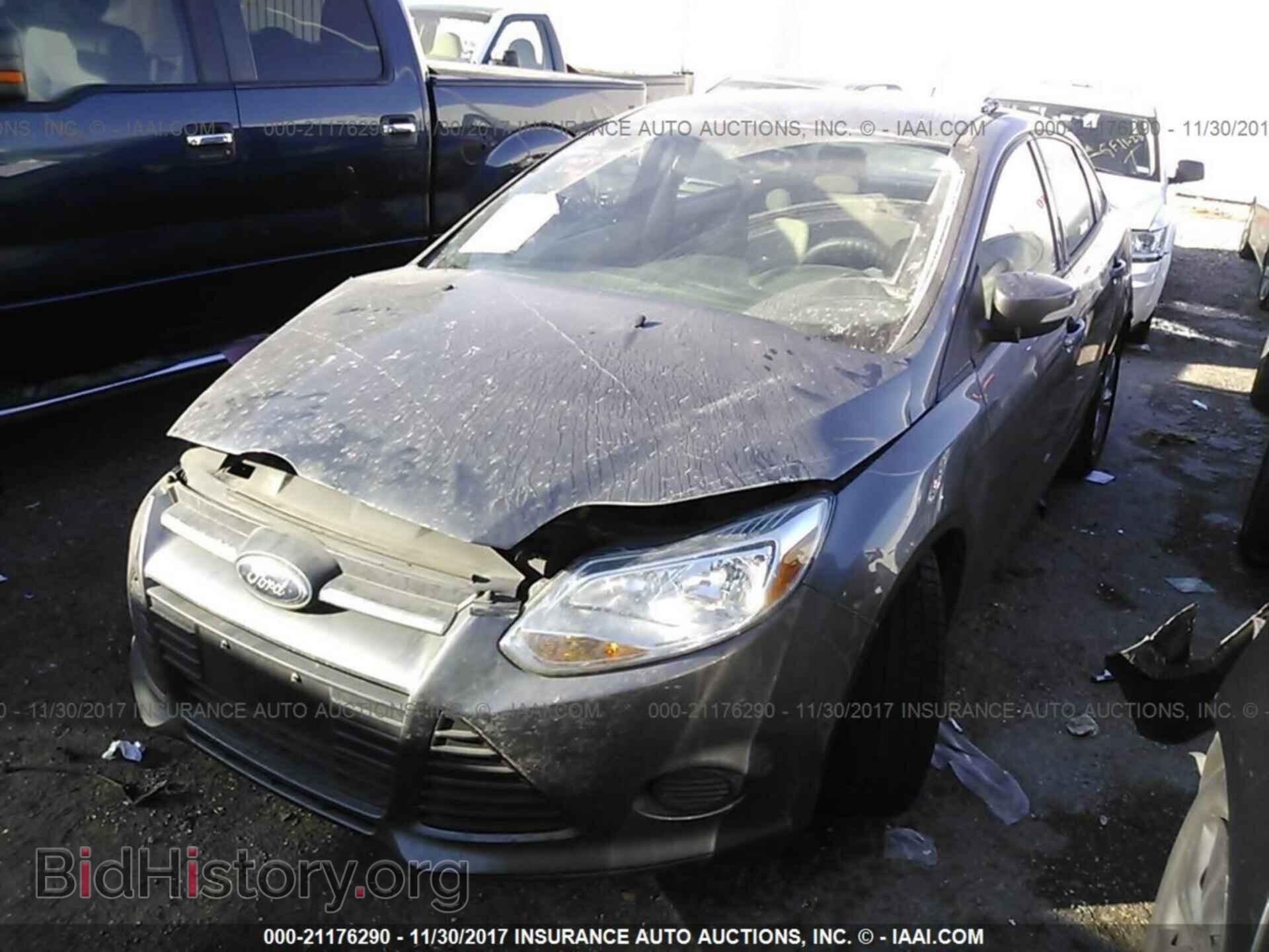 2013 Ford Focus - VIN: 1FADP3F29DL269678 - Photo 2
