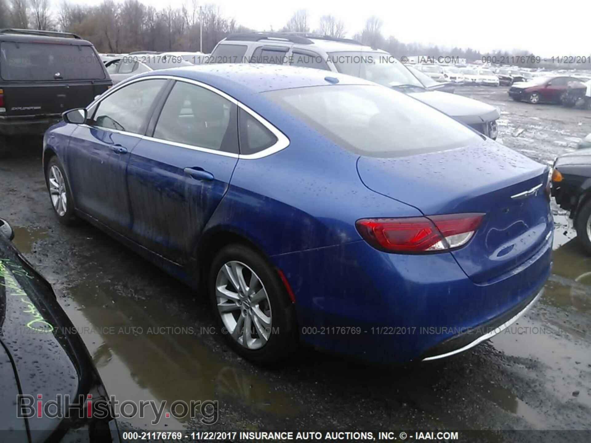 2015 Chrysler 200 - VIN: 1C3CCCAB7FN581907 - Photo 3