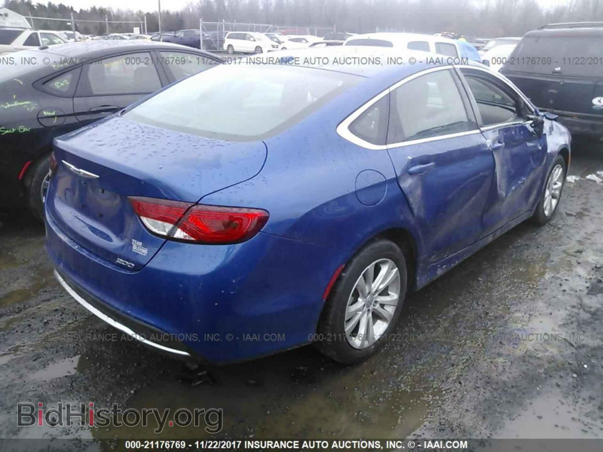 2015 Chrysler 200 - VIN: 1C3CCCAB7FN581907 - Photo 4