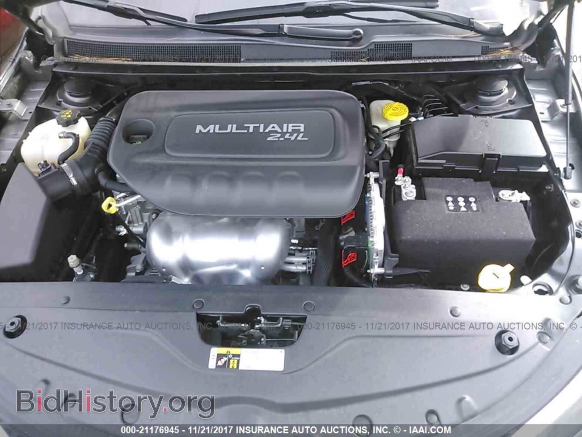 2016 Chrysler 200 - VIN: 1C3CCCAB4GN176606 - Photo 10