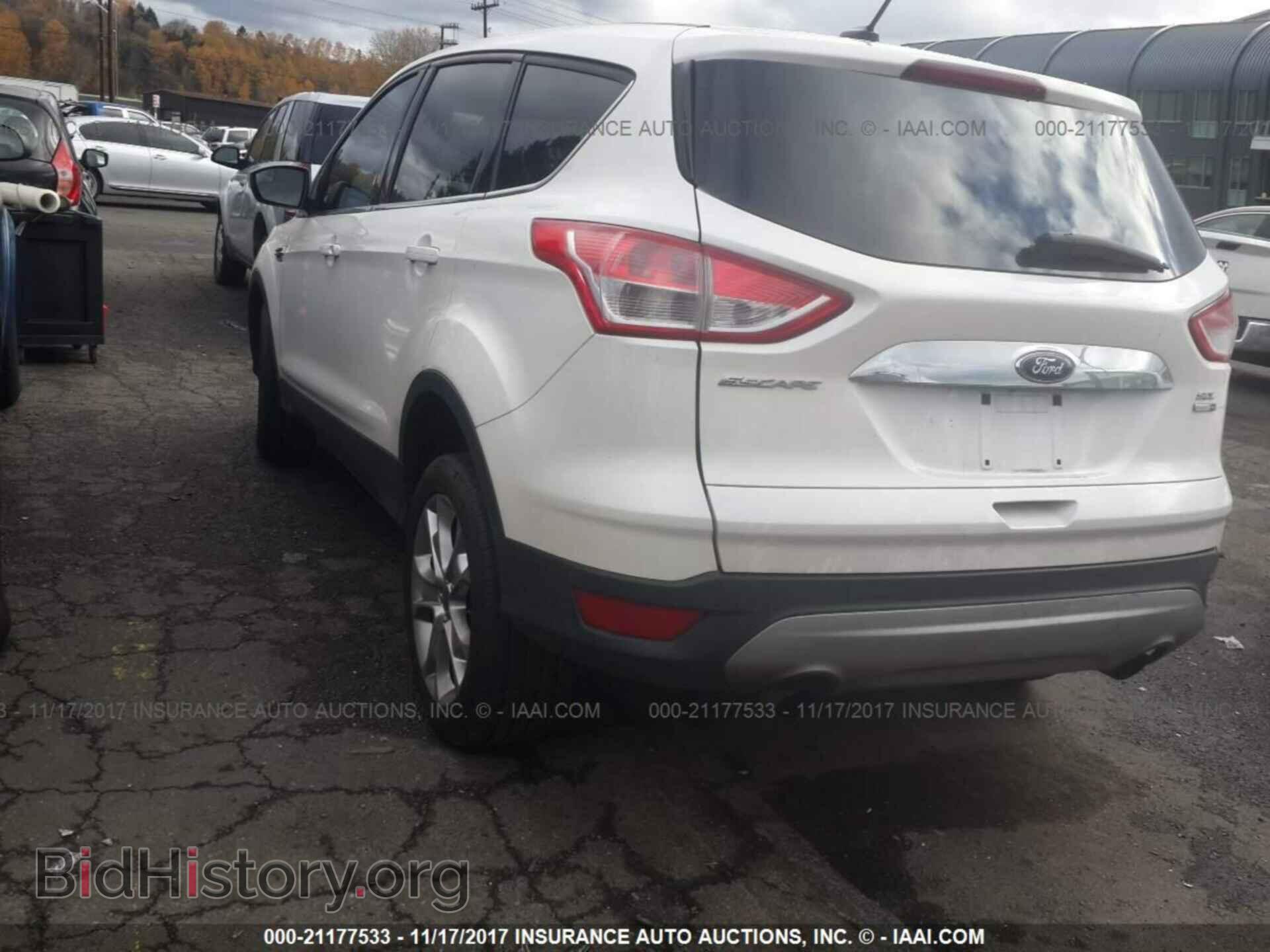 2013 Ford Escape - VIN: 1FMCU9H97DUD88220 - Фото 3