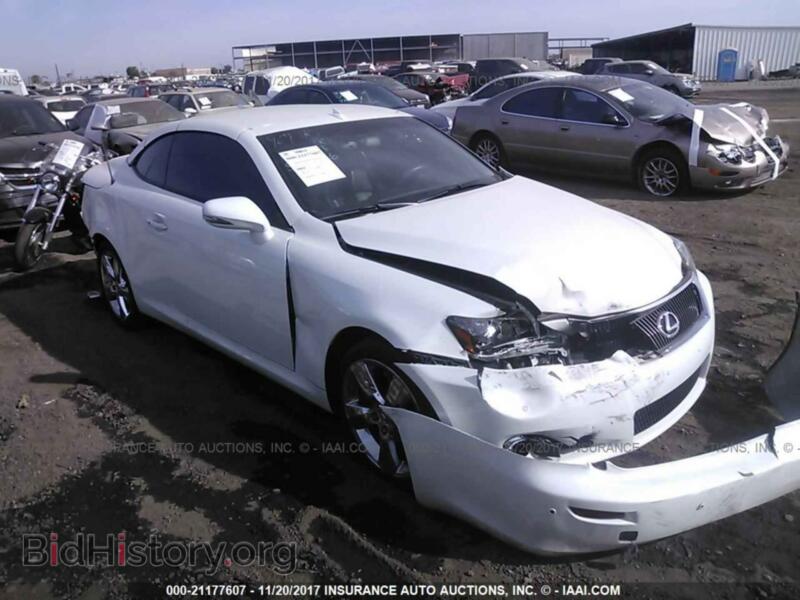 2011 Lexus IS (VIN JTHFE2C29B2505075) — фото 1 из 10, IAAI, повреждение: по всему кузову