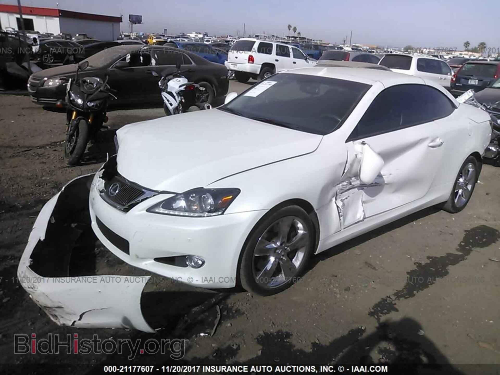 2011 Lexus Is - VIN: JTHFE2C29B2505075 - Photo 2
