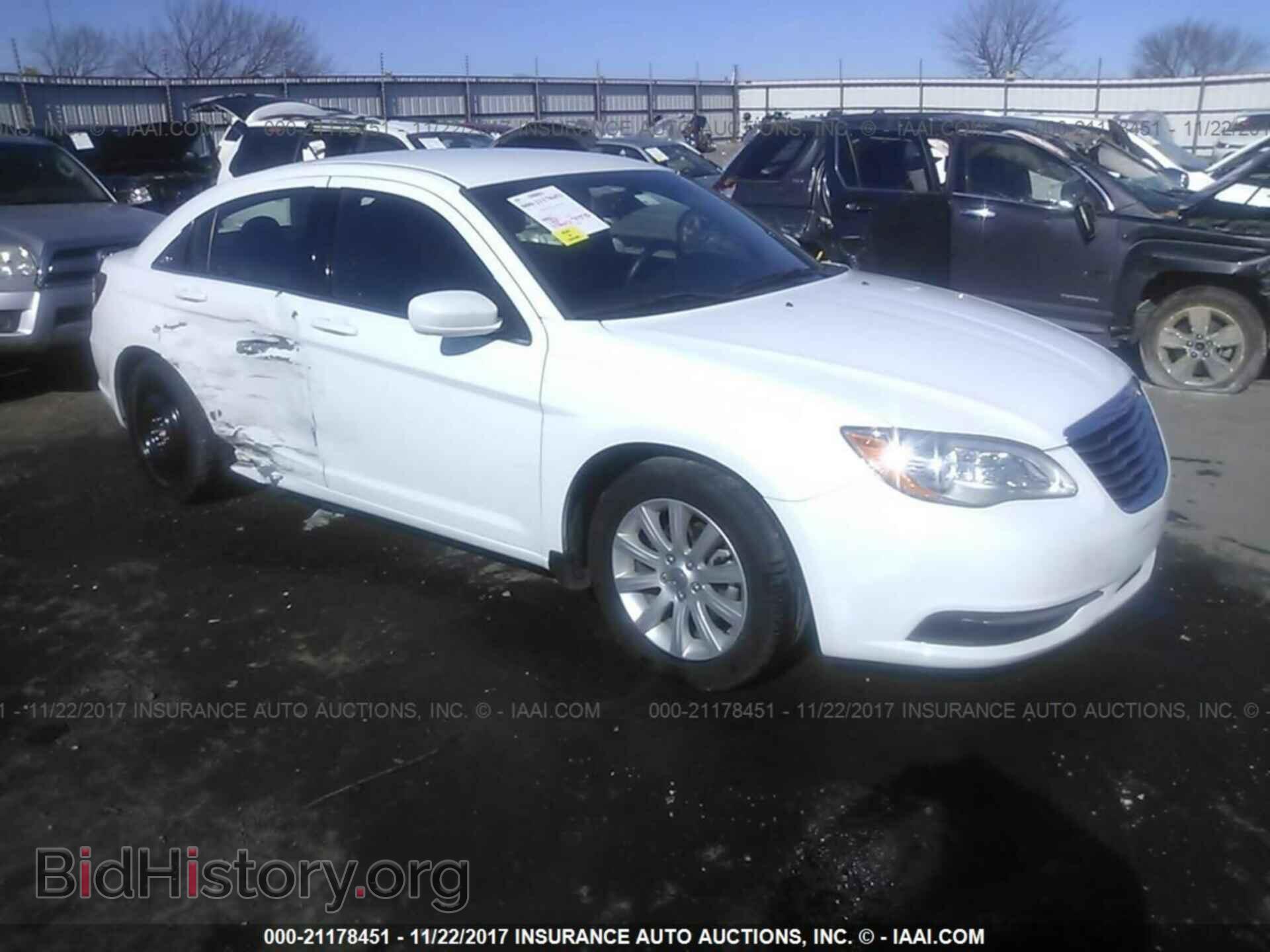 Photo 1C3CCBBB7DN593285 - Chrysler 200 2013