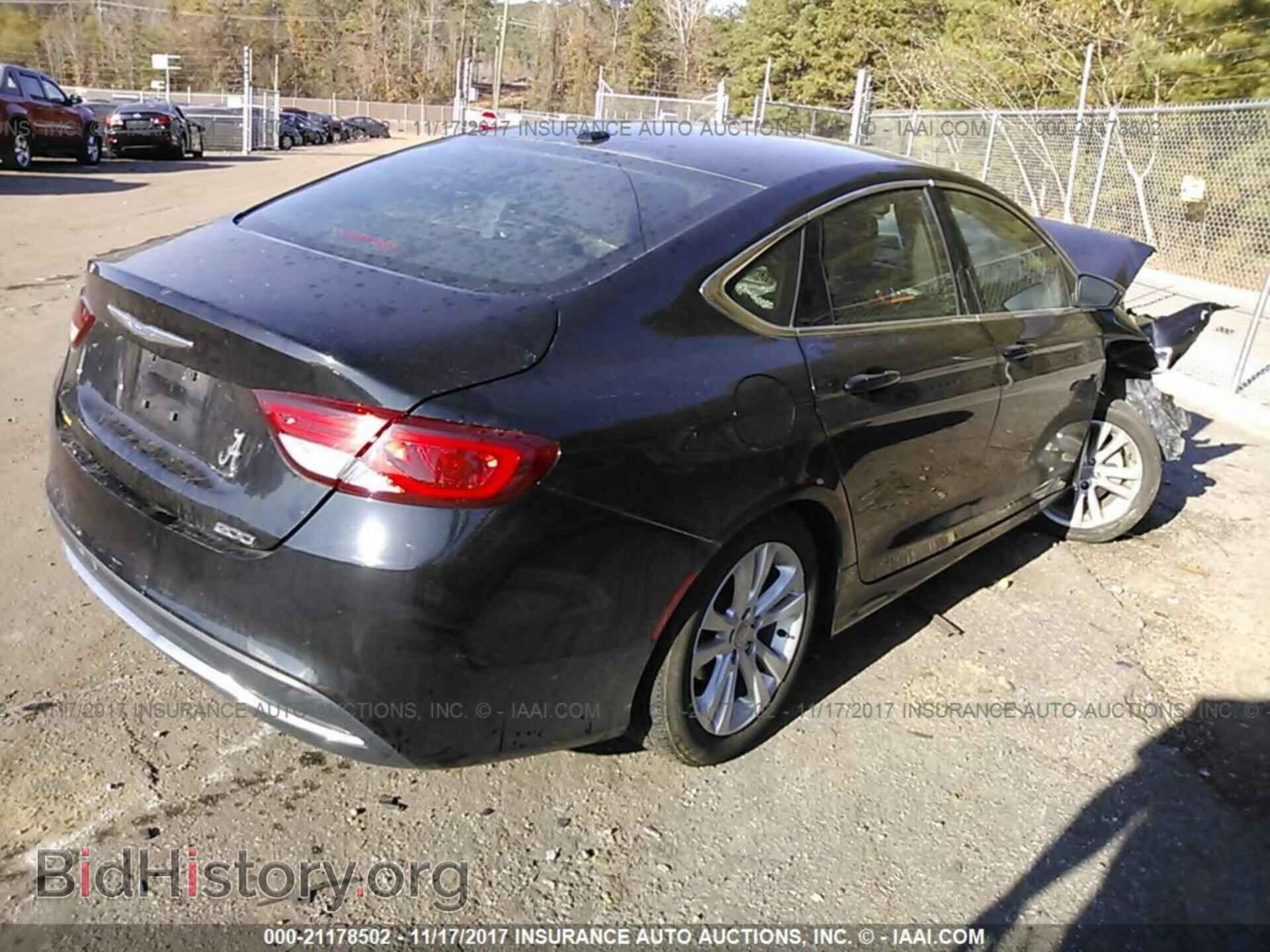 2015 Chrysler 200 - VIN: 1C3CCCAB2FN659977 - Photo 4