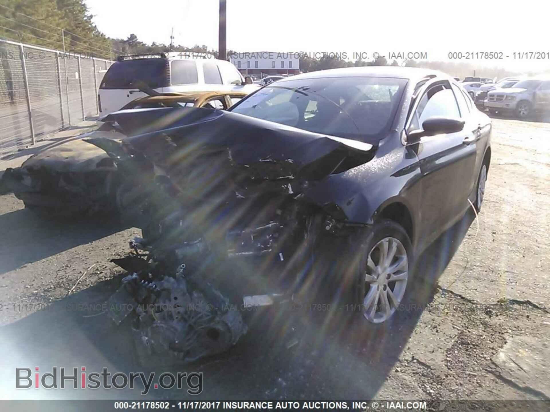 2015 Chrysler 200 - VIN: 1C3CCCAB2FN659977 - Photo 6