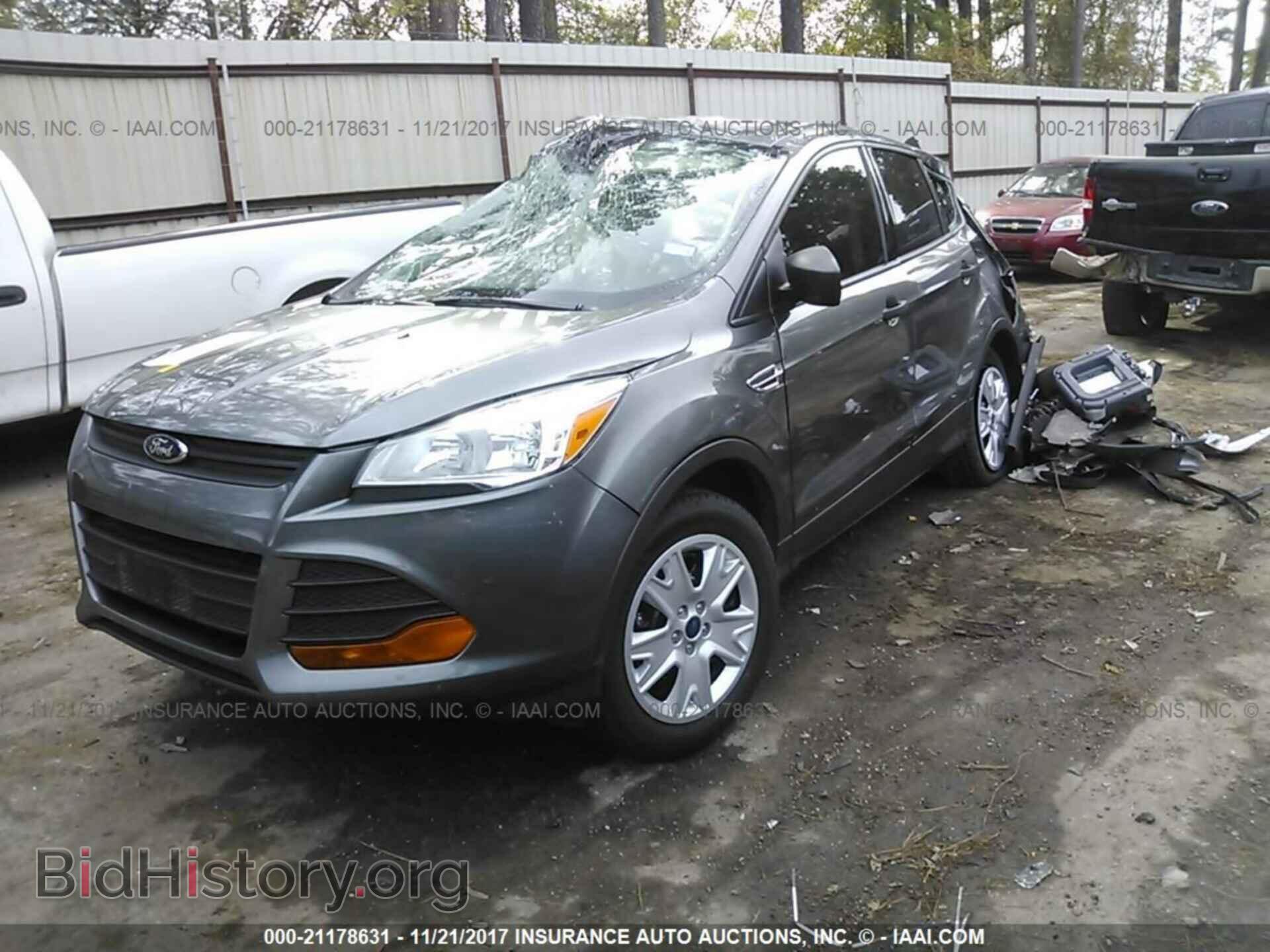 2014 Ford Escape - VIN: 1FMCU0F71EUD08621 - Фото 2