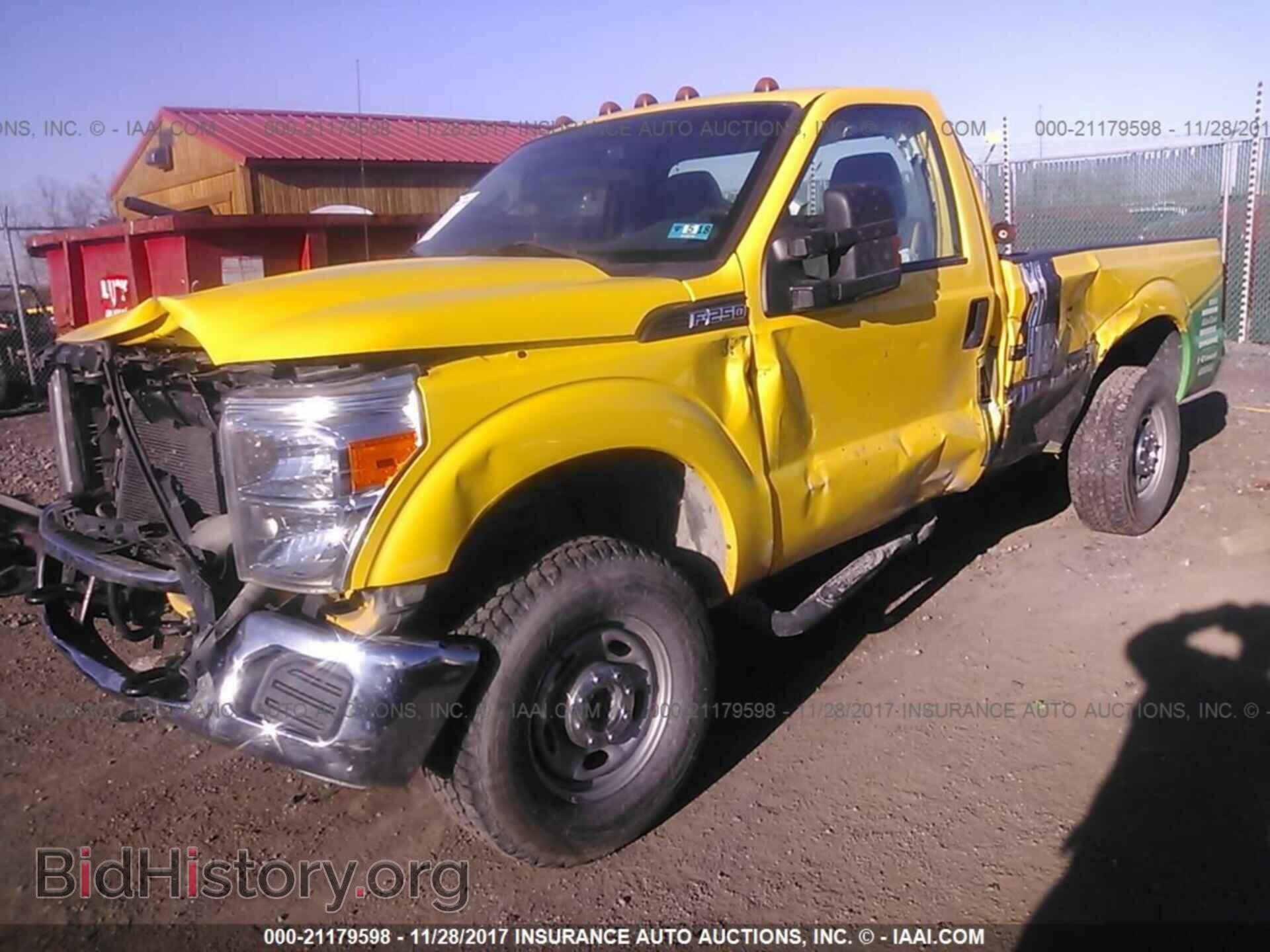 2013 Ford F250 - VIN: 1FTBF2B61DEA24711 - Фото 2