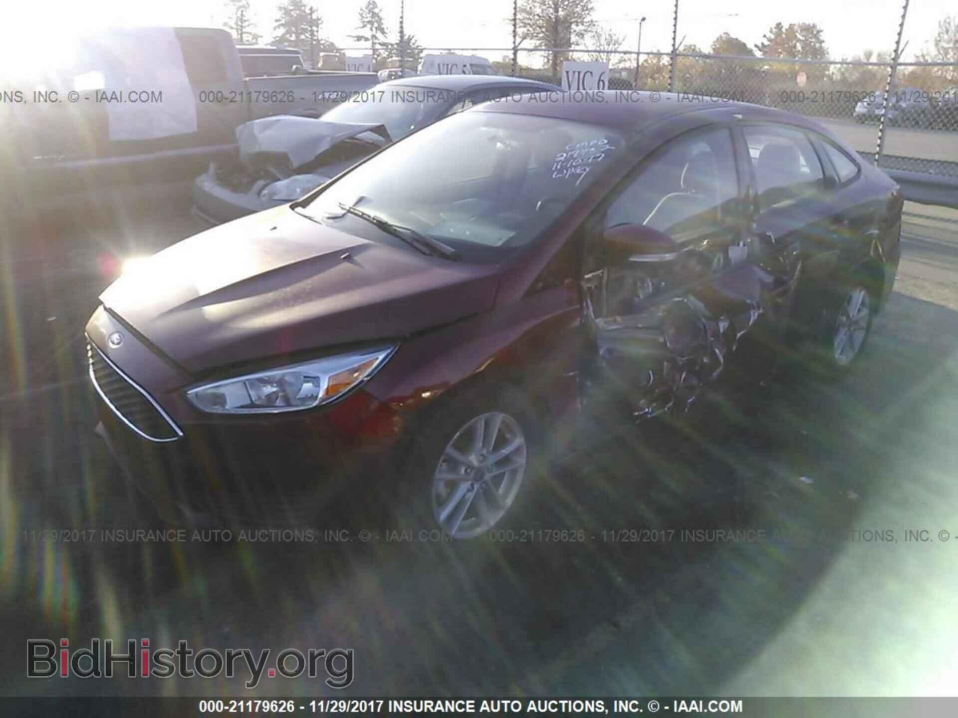 2017 Ford Focus - VIN: 1FADP3F20HL218432 - Photo 2