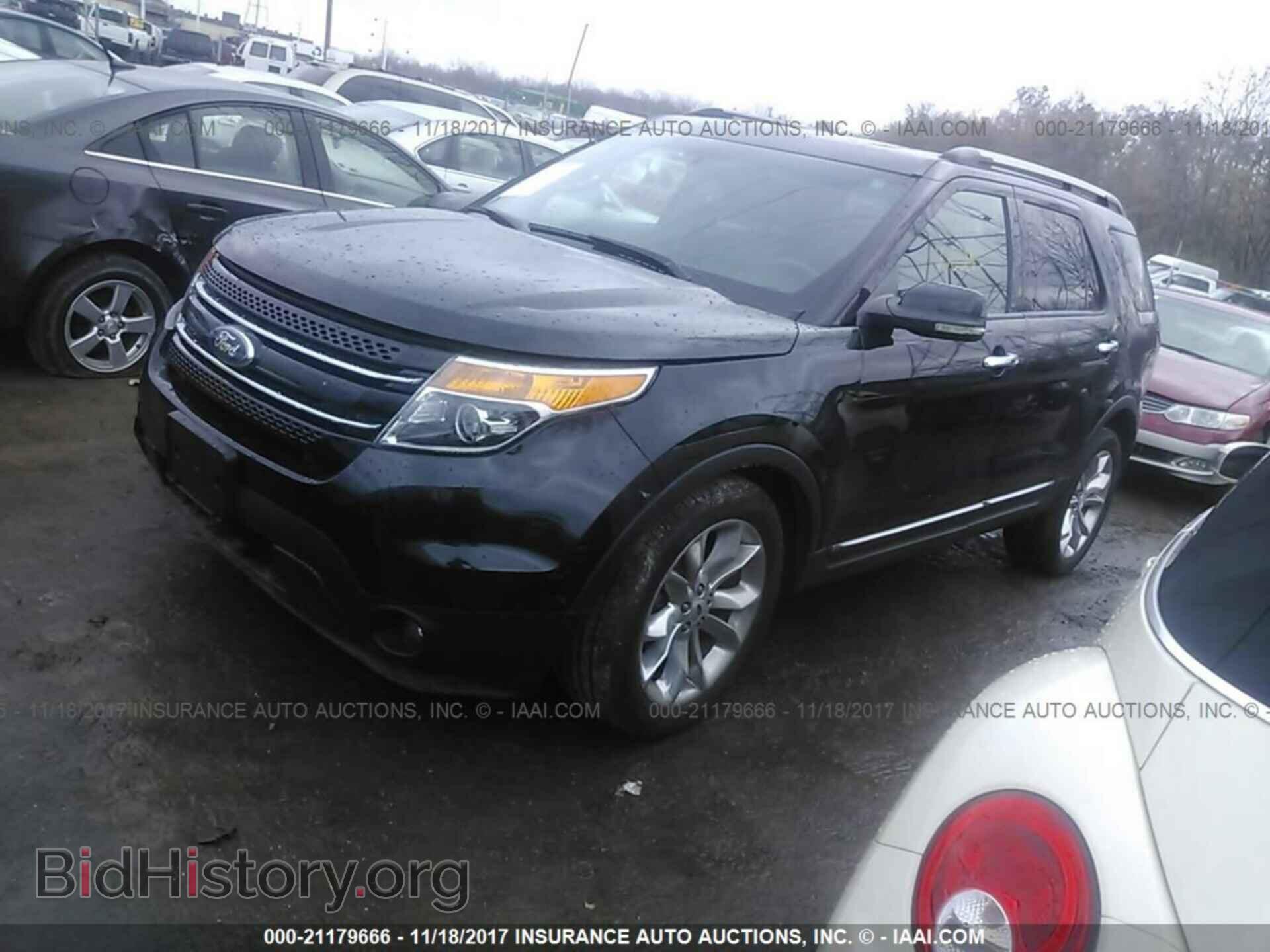 2012 Ford Explorer - VIN: 1FMHK8F80CGA71912 - Фото 2