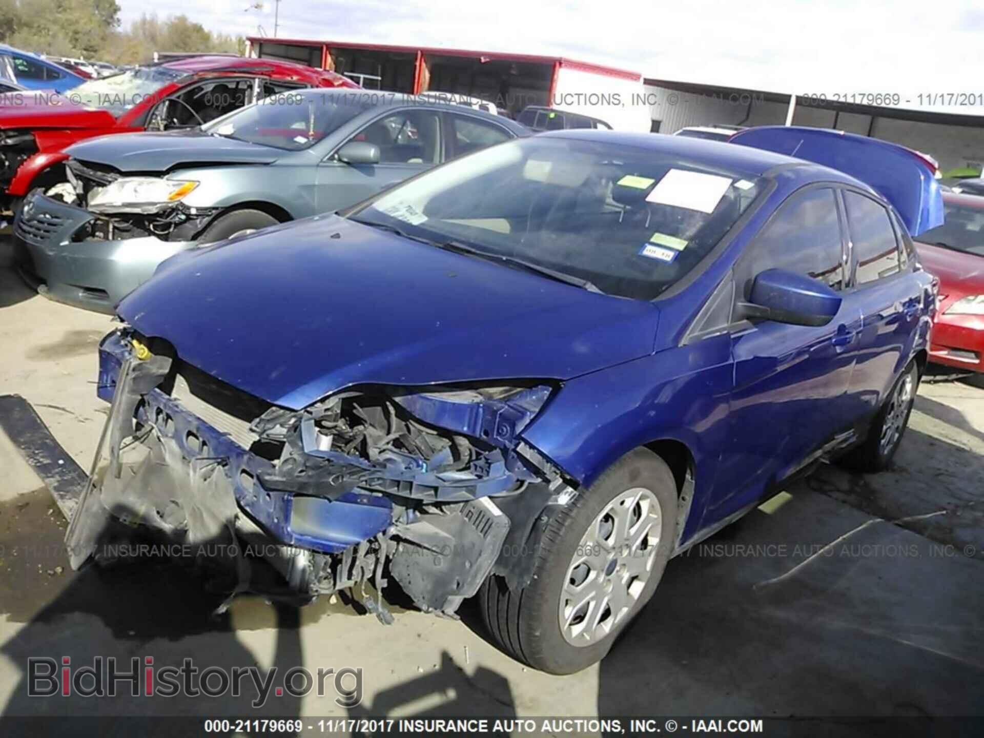 2012 Ford Focus - VIN: 1FAHP3F25CL378591 - Фото 2