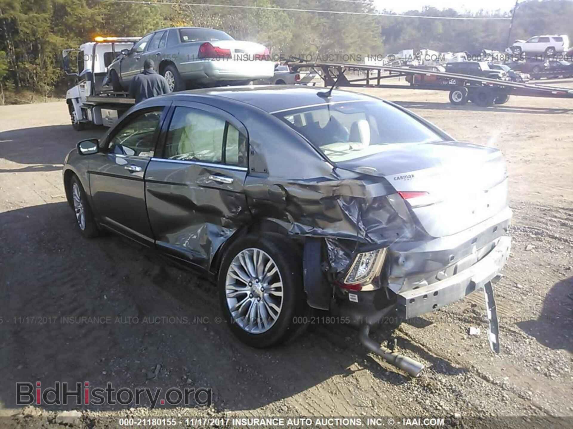2013 Chrysler 200 - VIN: 1C3CCBCG3DN632867 - Photo 3