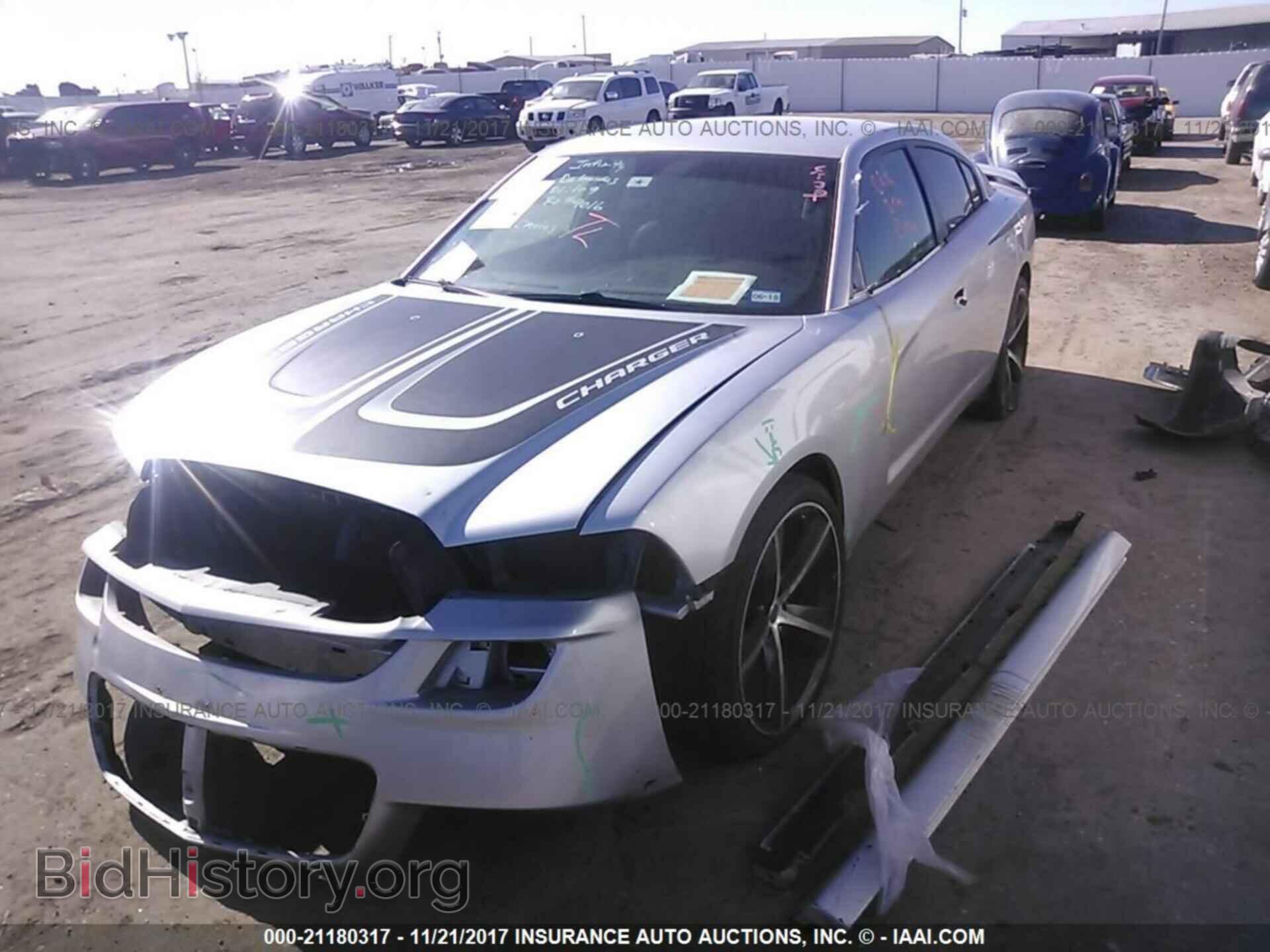 2012 Dodge Charger - VIN: 2C3CDXBG2CH203545 - Photo 2