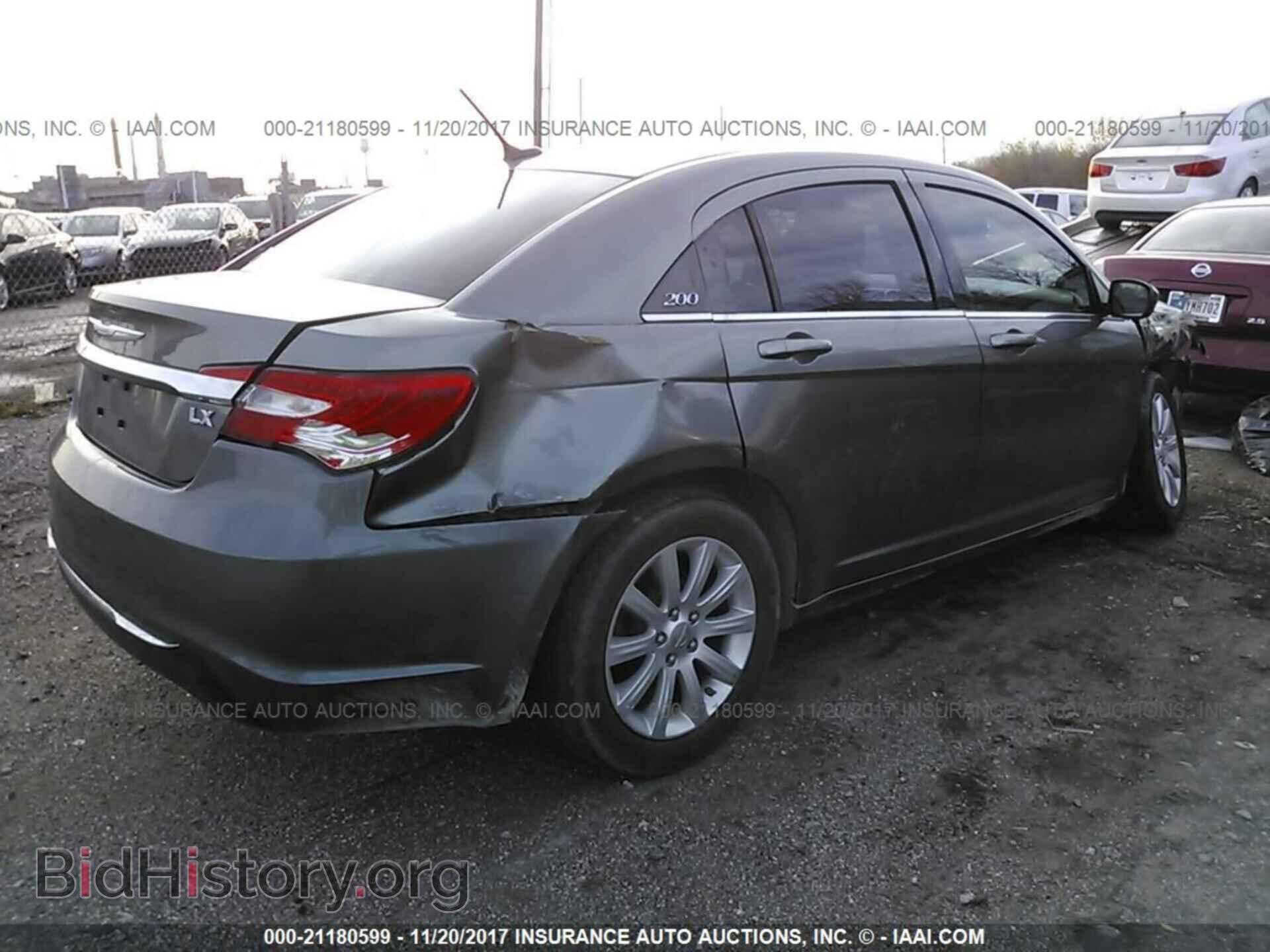 2013 Chrysler 200 - VIN: 1C3CCBAB6DN588628 - Photo 4