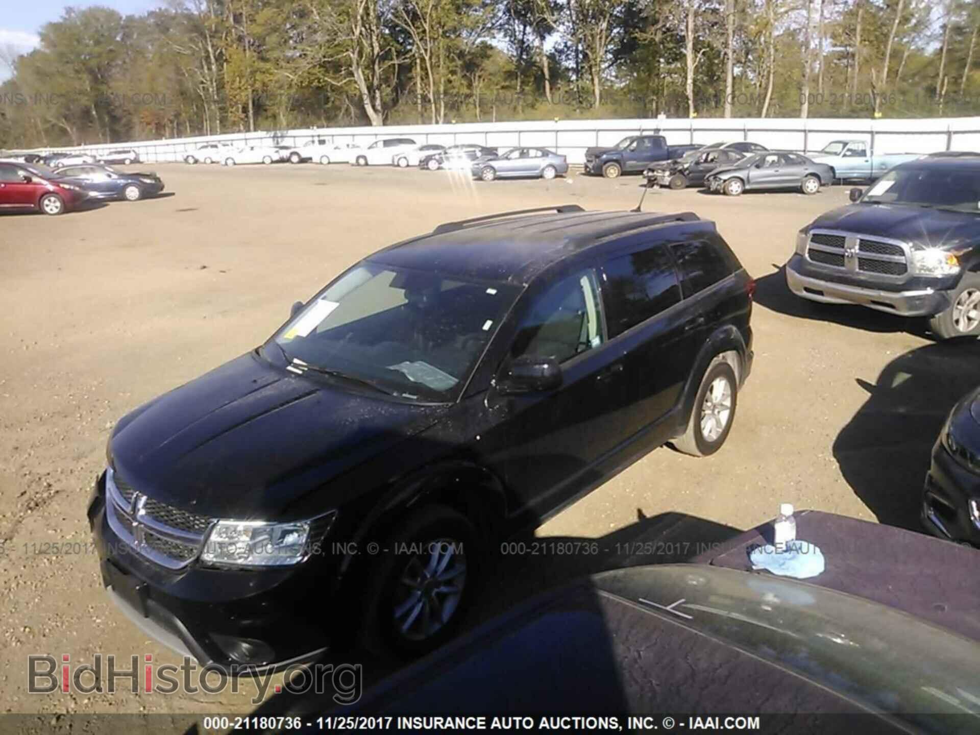 2017 Dodge Journey - VIN: 3C4PDCBG6HT527912 - Фото 2