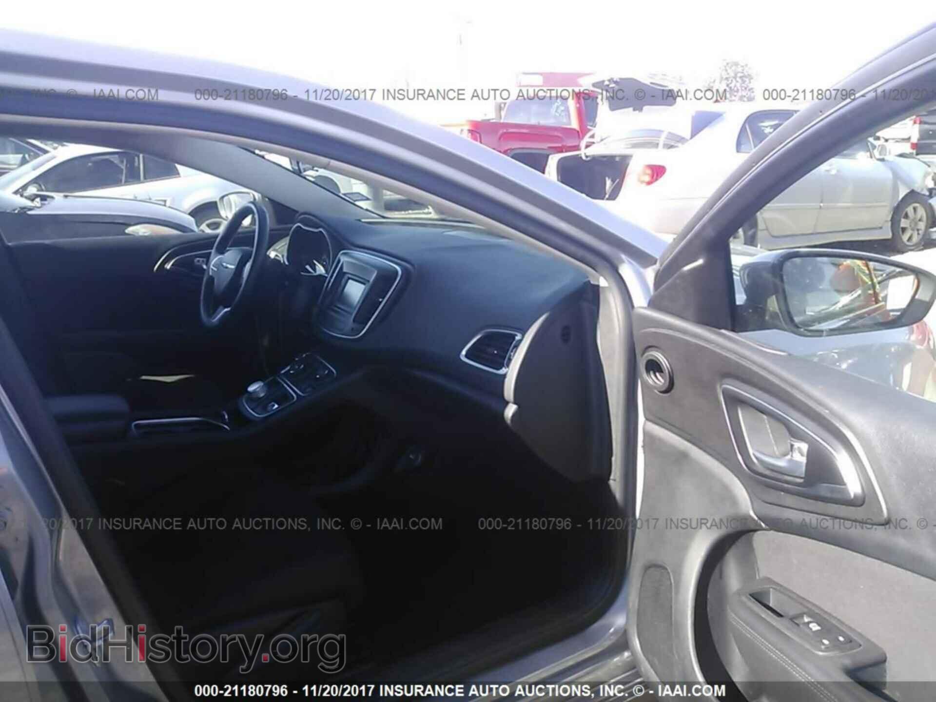 2016 Chrysler 200 - VIN: 1C3CCCAB9GN165052 - Фото 5