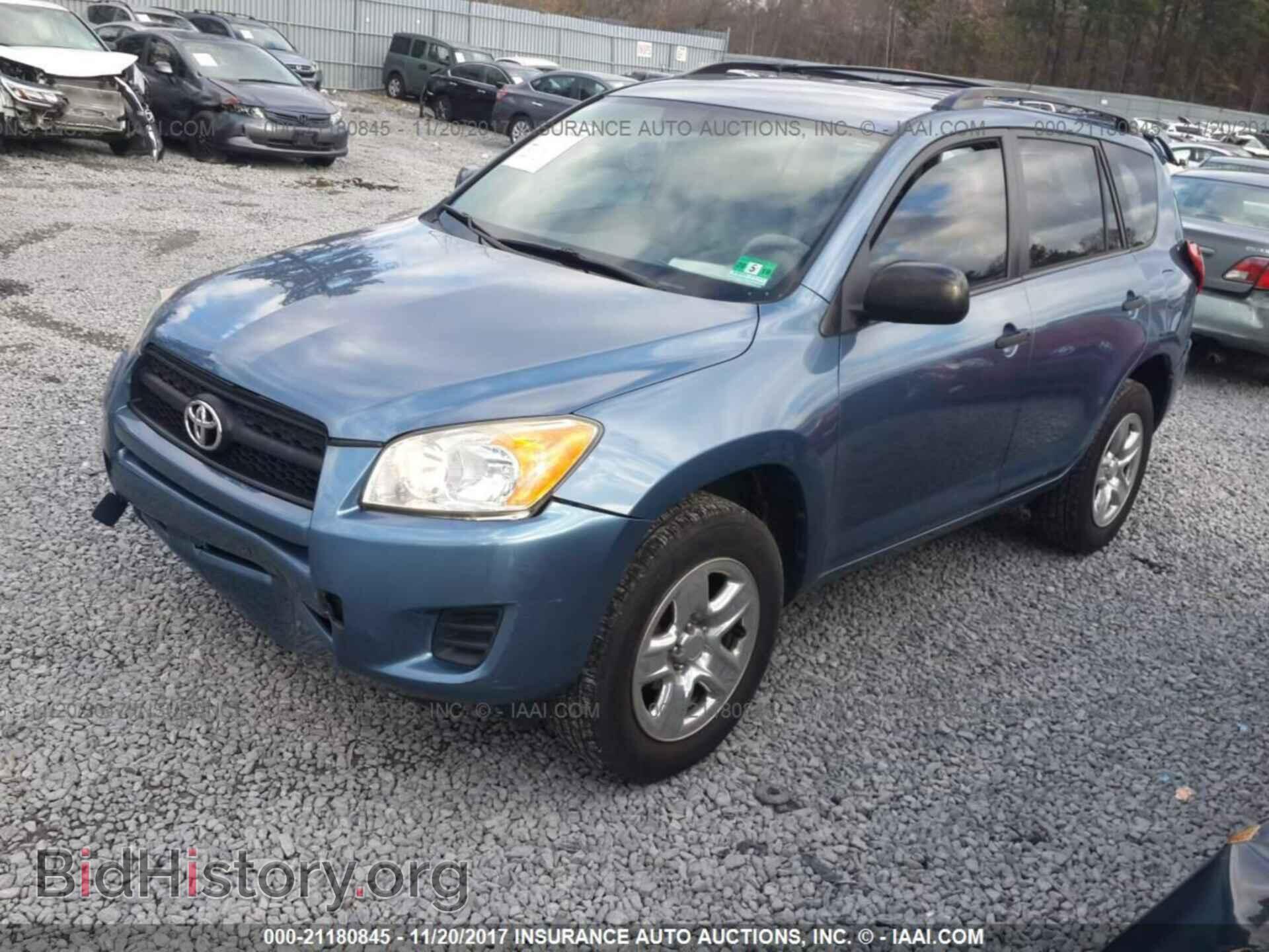 2011 Toyota Rav4 - VIN: JTMBF4DV6BD041412 - Photo 2