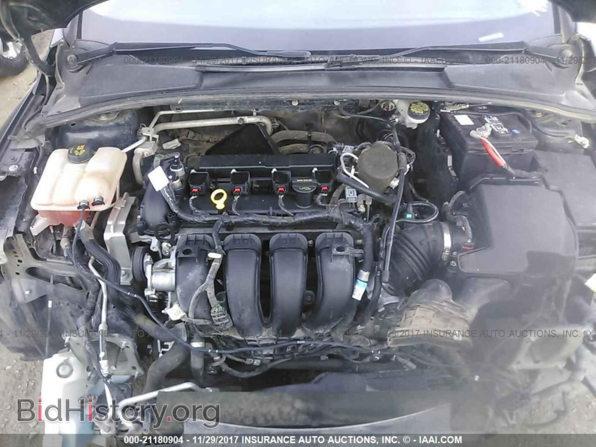 2014 Ford Focus - VIN: 1FADP3F20EL117600 - Photo 10