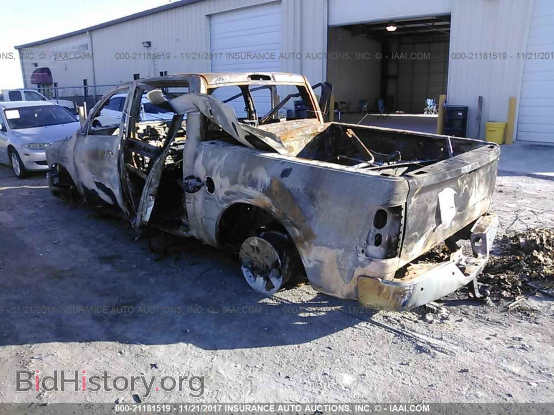 2012 Dodge Ram 1500 - VIN: 1C6RD7LP5CS130126 - Photo 3