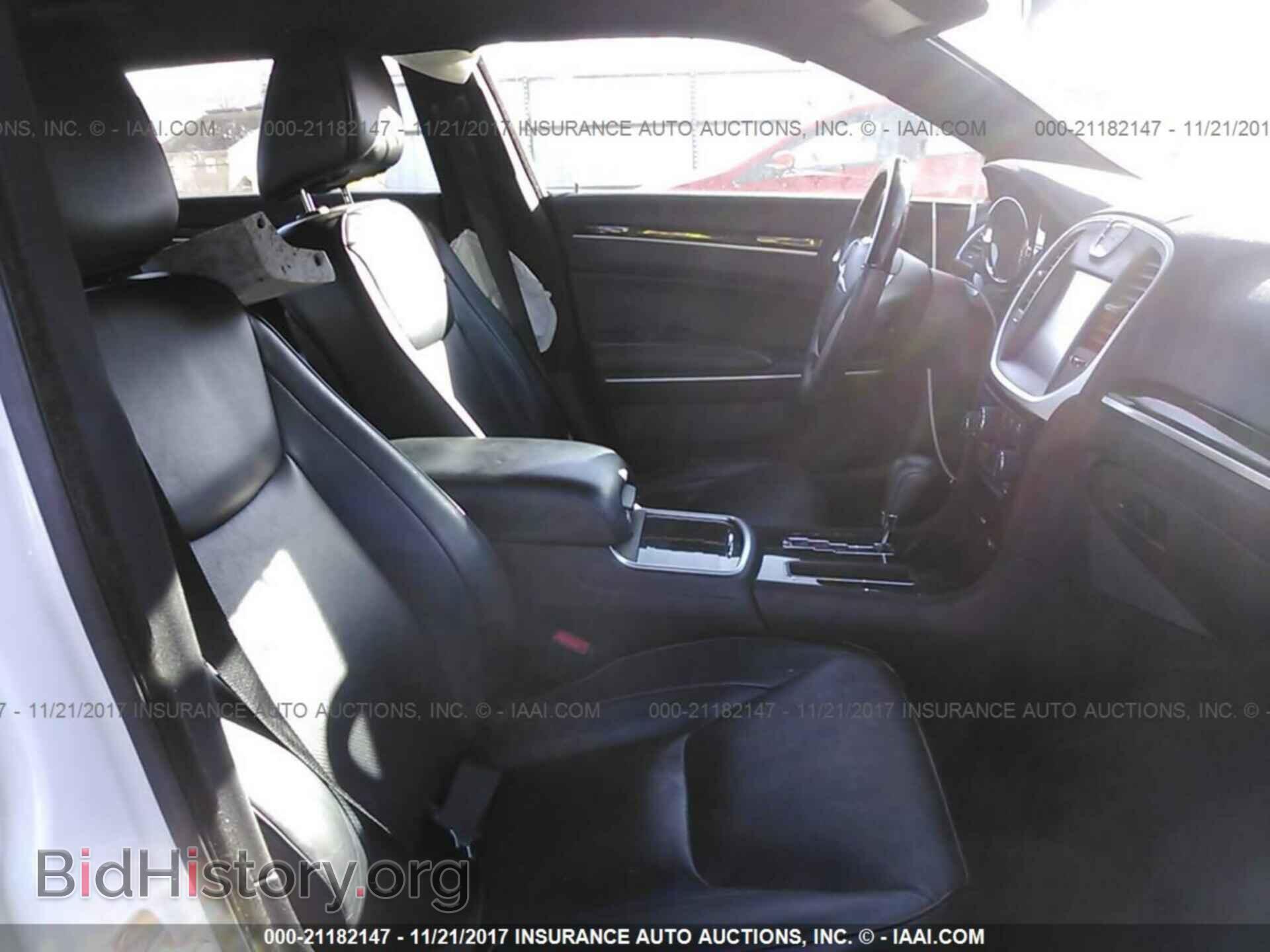 2012 Chrysler 300c - VIN: 2C3CCAET9CH268031 - Фото 5