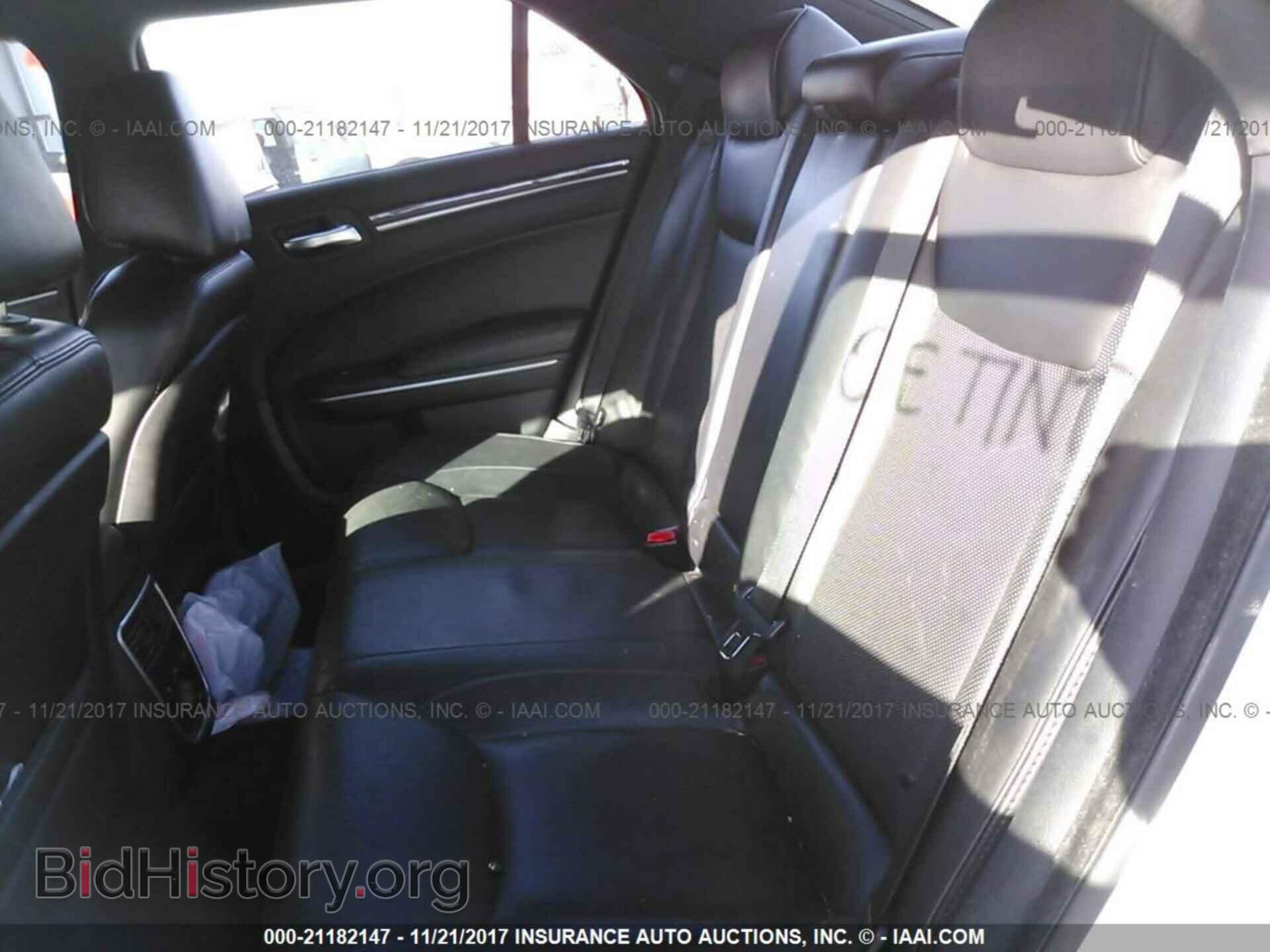 2012 Chrysler 300c - VIN: 2C3CCAET9CH268031 - Фото 8