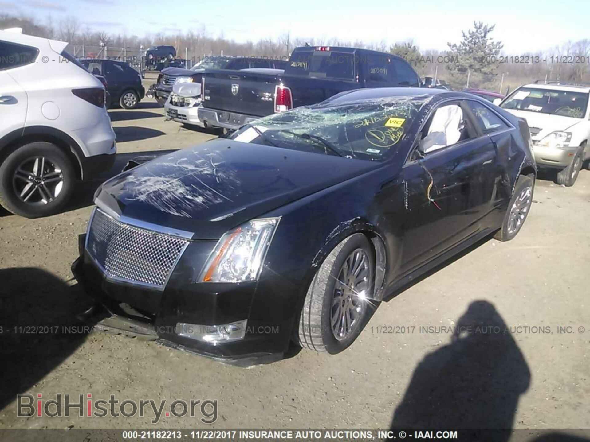 2011 Cadillac Cts - VIN: 1G6DS1ED1B0167423 - Фото 2
