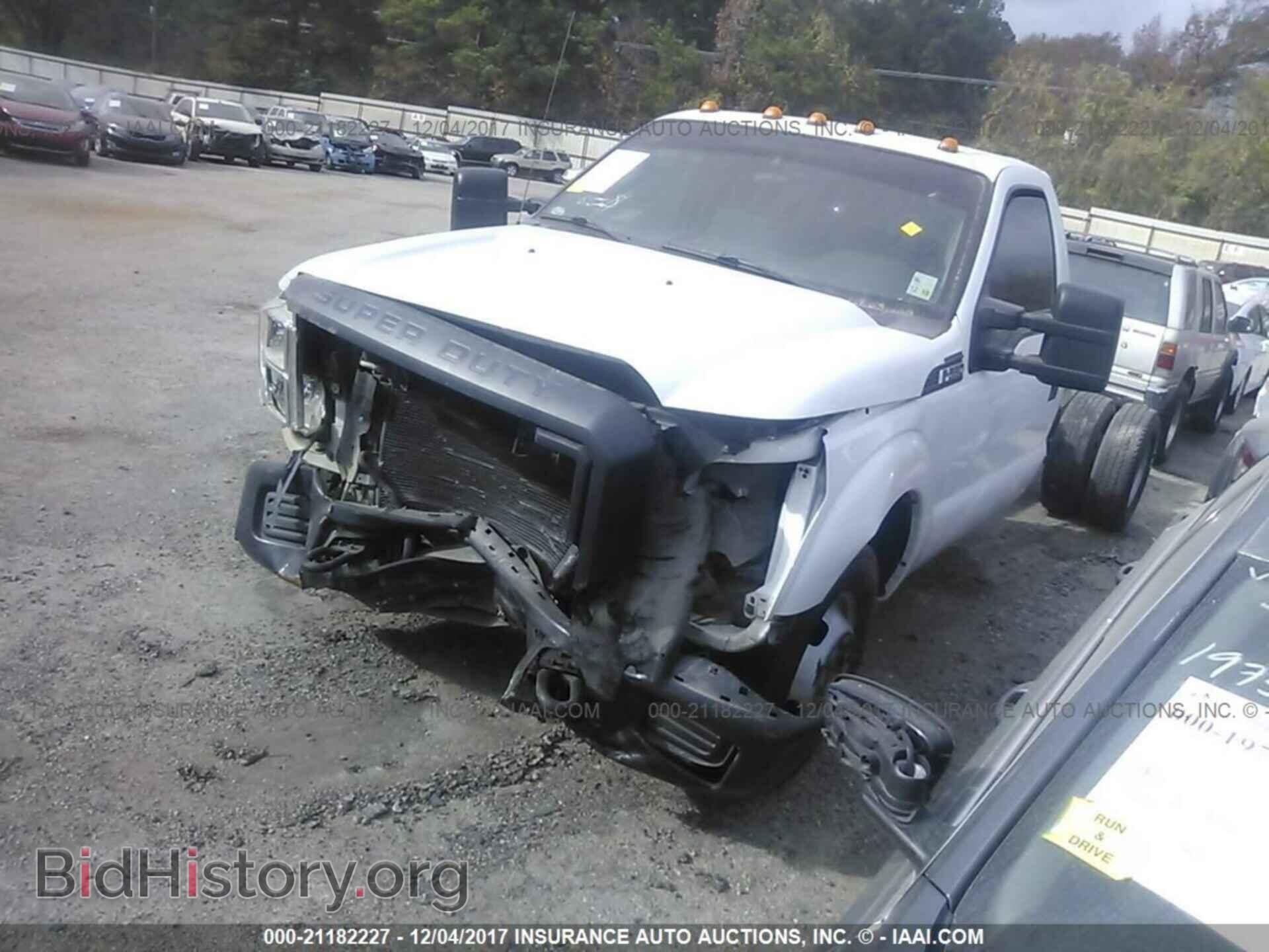 2013 Ford F350 - VIN: 1FDRF3G65DEB24836 - Фото 2