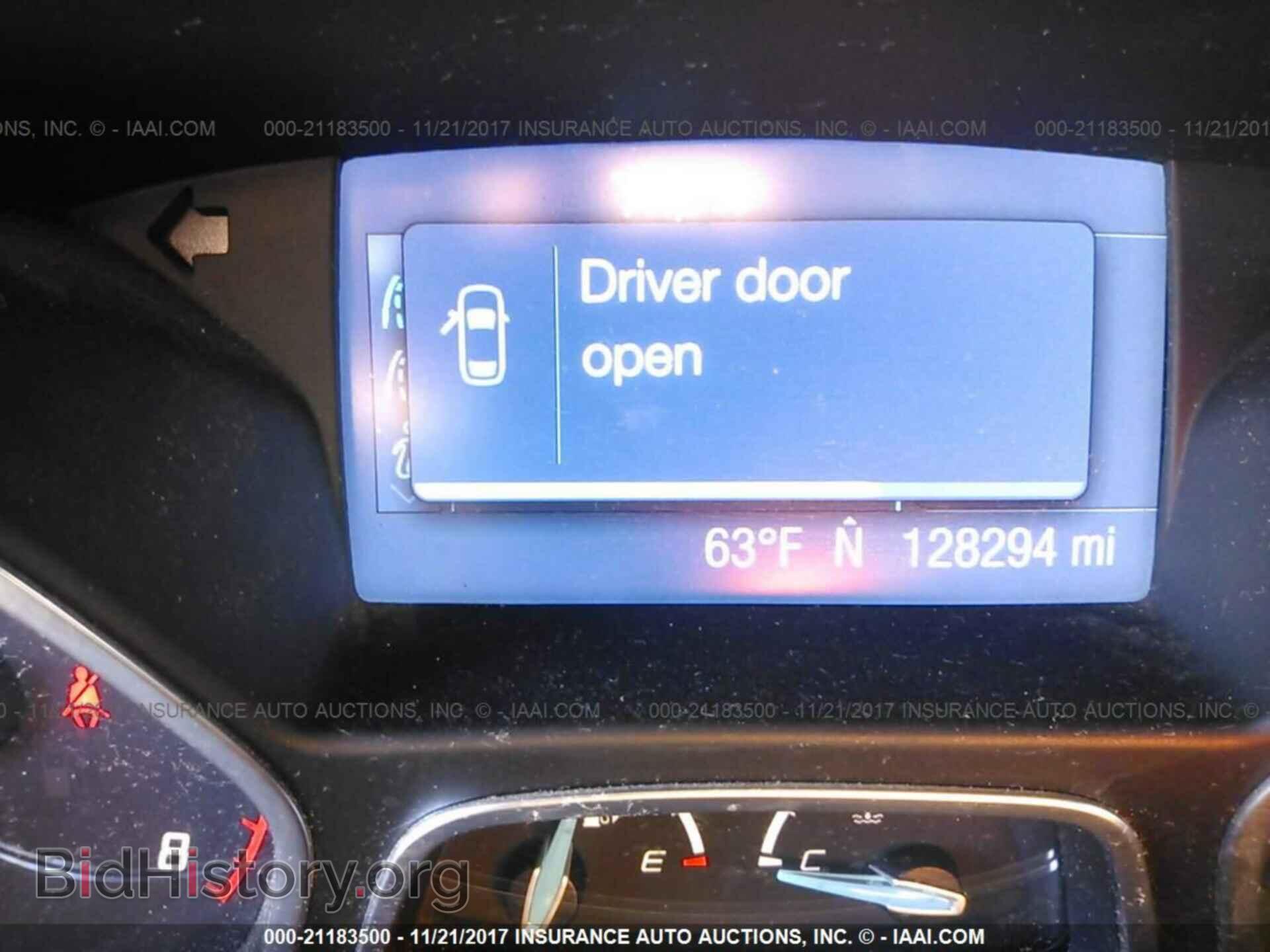 2012 Ford Focus - VIN: 1FAHP3F22CL446796 - Photo 7