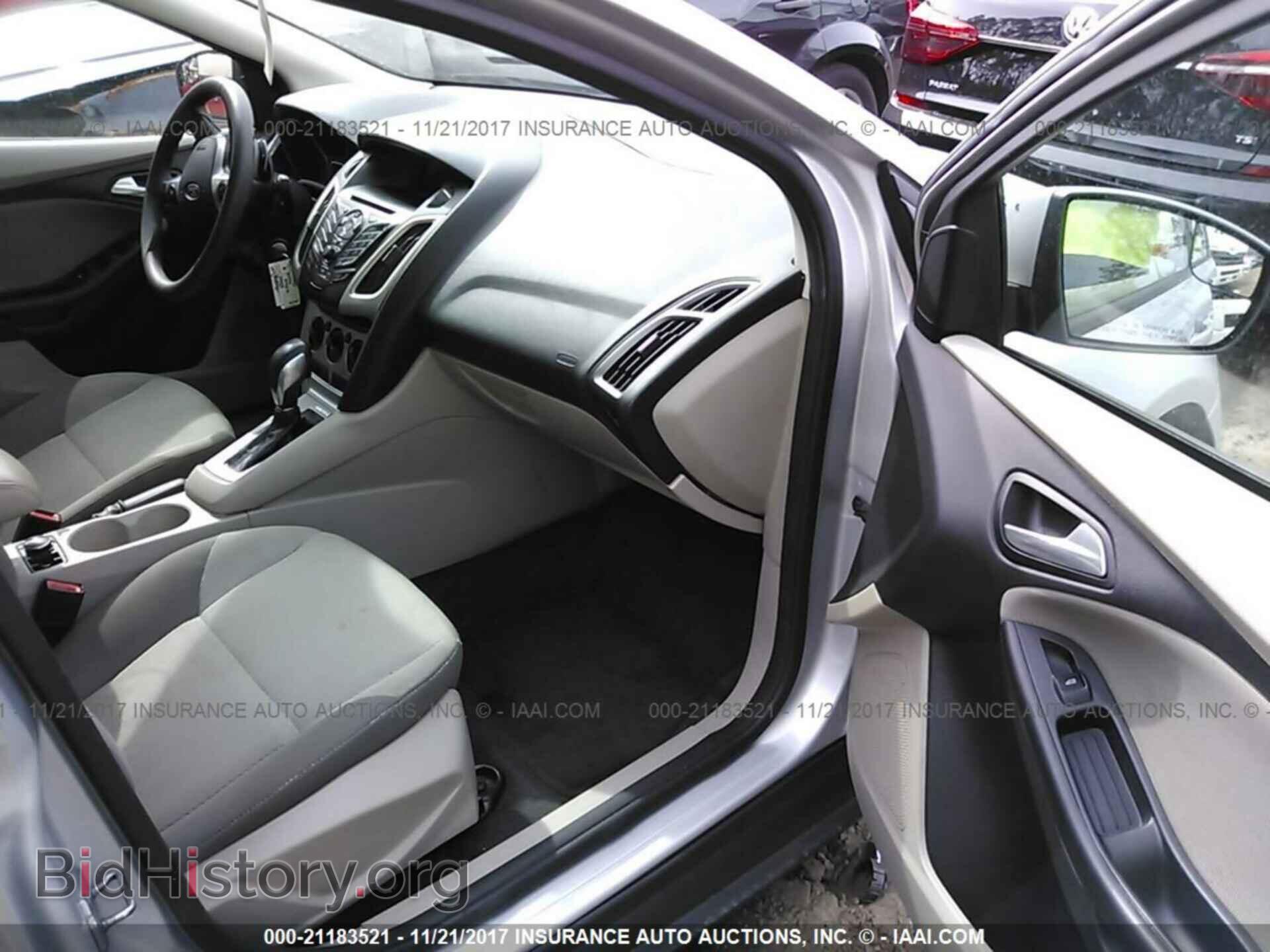 2012 Ford Focus - VIN: 1FAHP3F25CL233292 - Photo 5